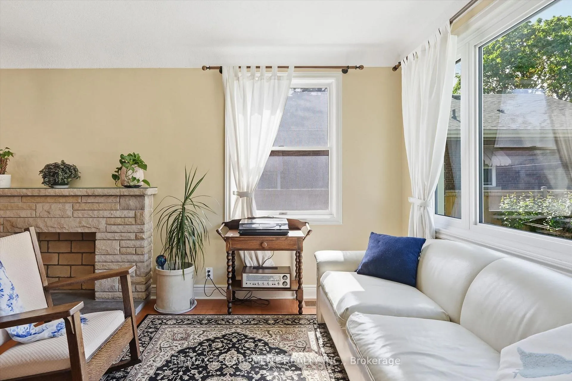 Photo 6 of 93 Sunning Hill Avenue, Hamilton, Sunninghill — HOMEH