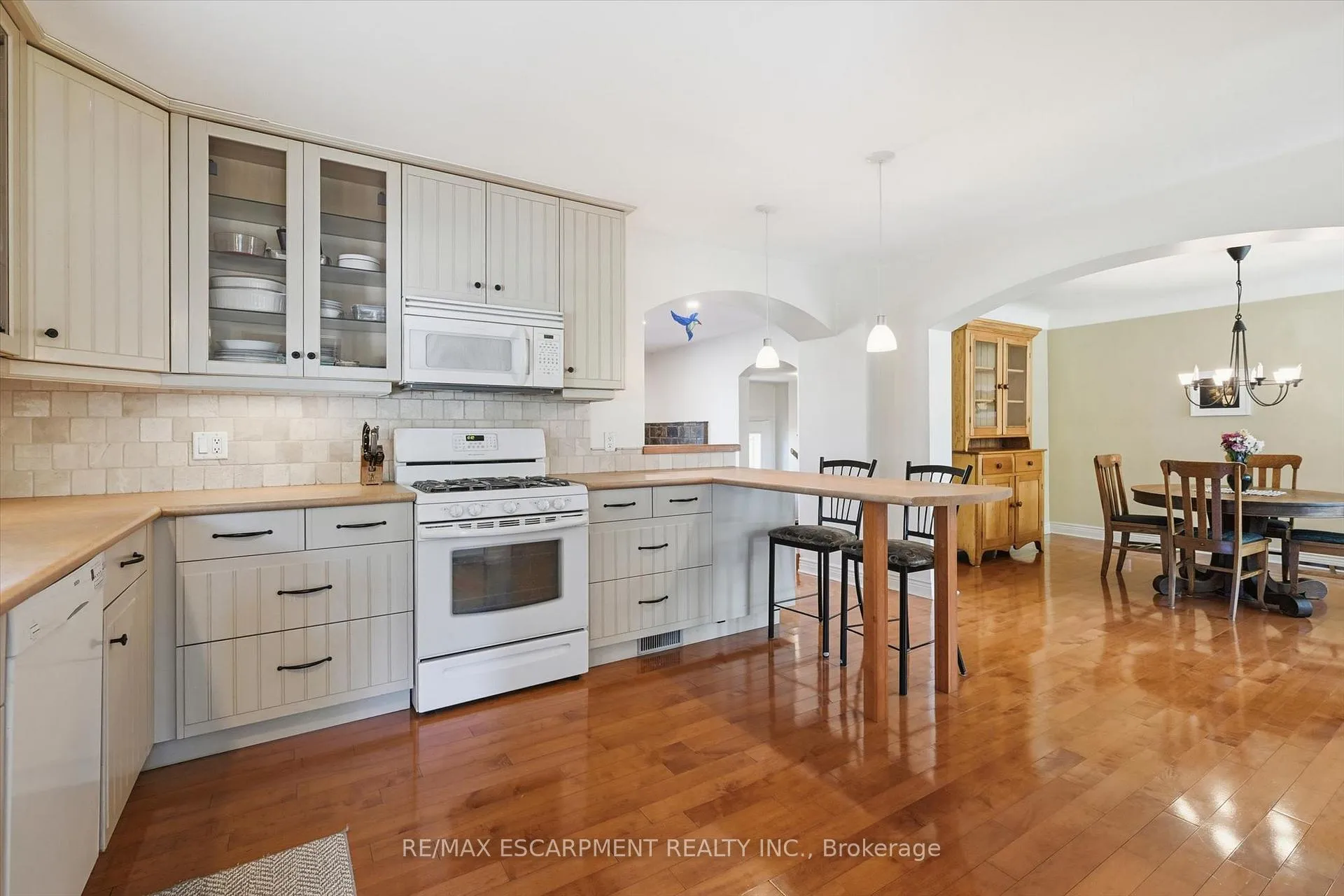 Photo 14 of 93 Sunning Hill Avenue, Hamilton, Sunninghill — HOMEH