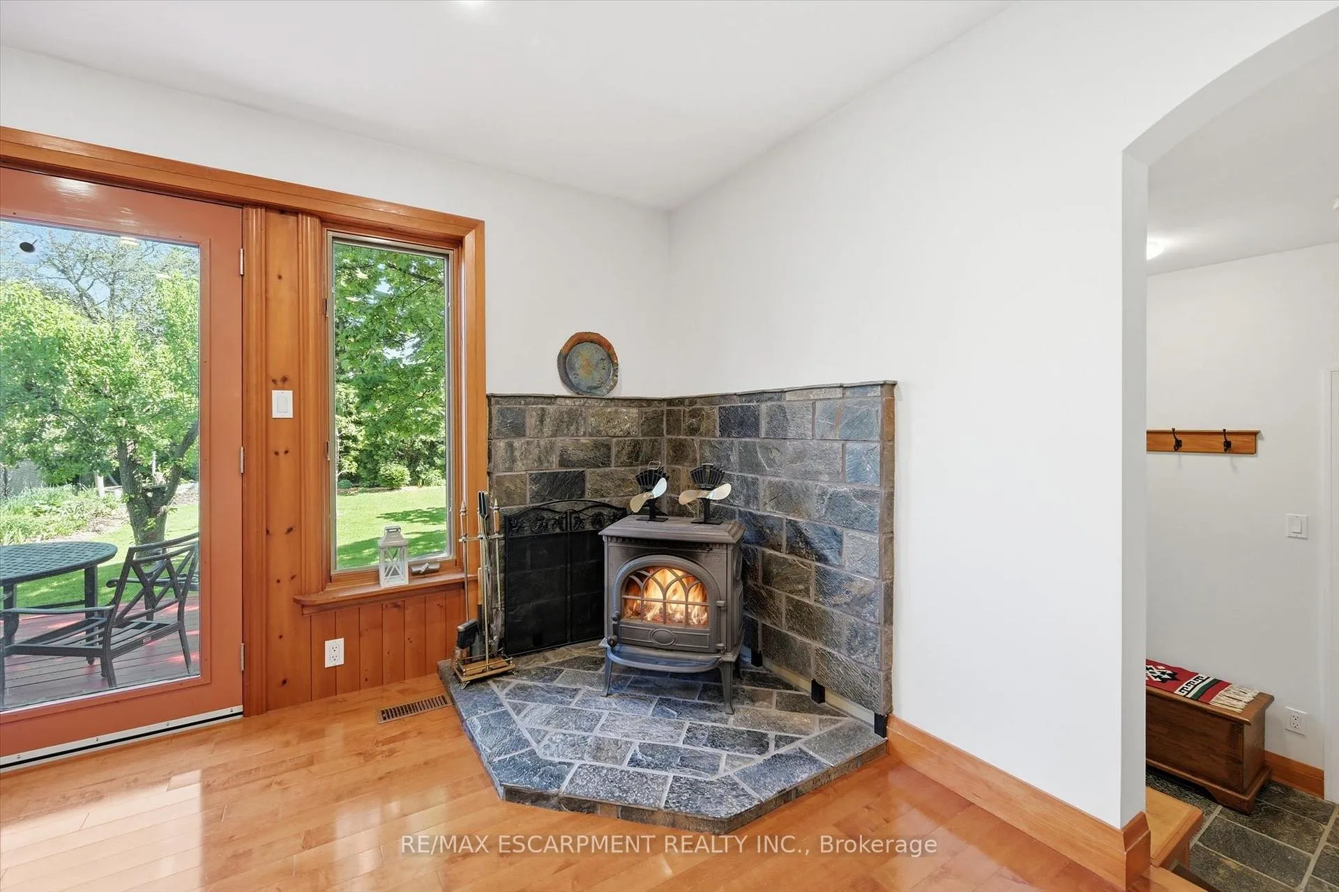 Photo 21 of 93 Sunning Hill Avenue, Hamilton, Sunninghill — HOMEH
