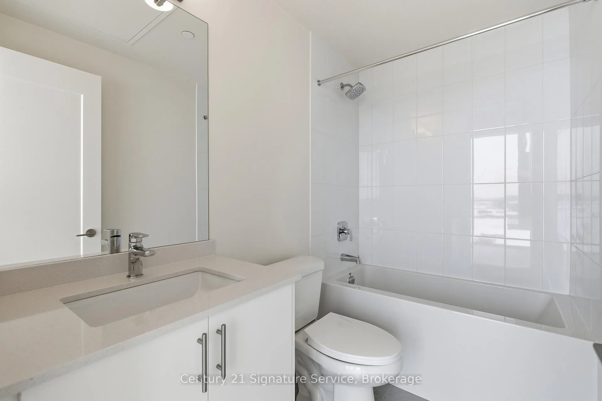 Photo 9 of Unit 610, 27 Korda Gate, Vaughan, Vellore Village — HOMEH