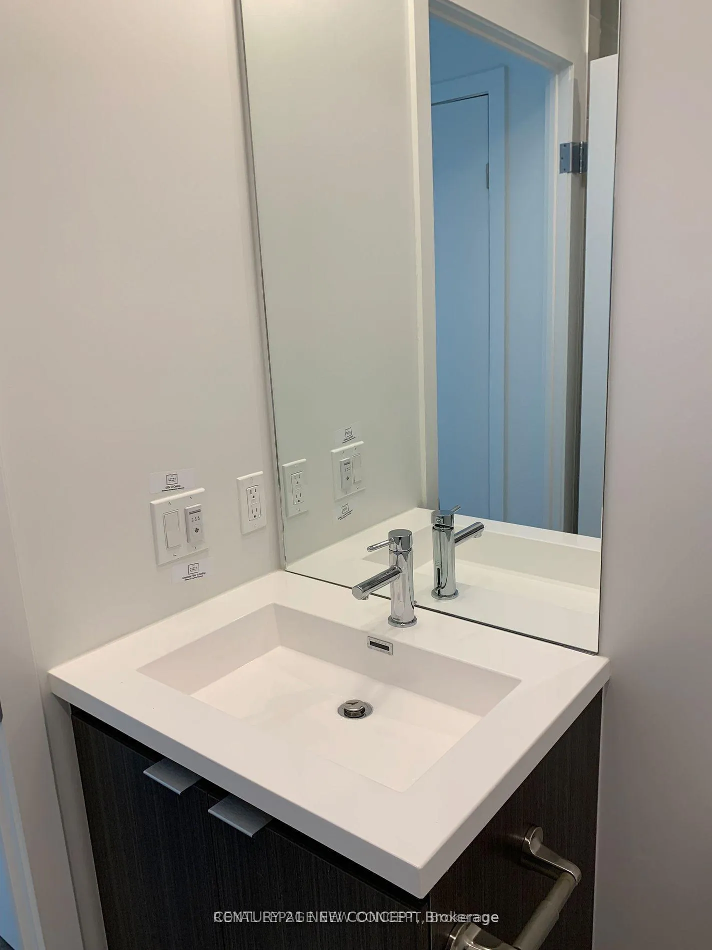 Photo 12 of Unit 4112, 55 Cooper Street, Toronto, Waterfront Communities — HOMEH