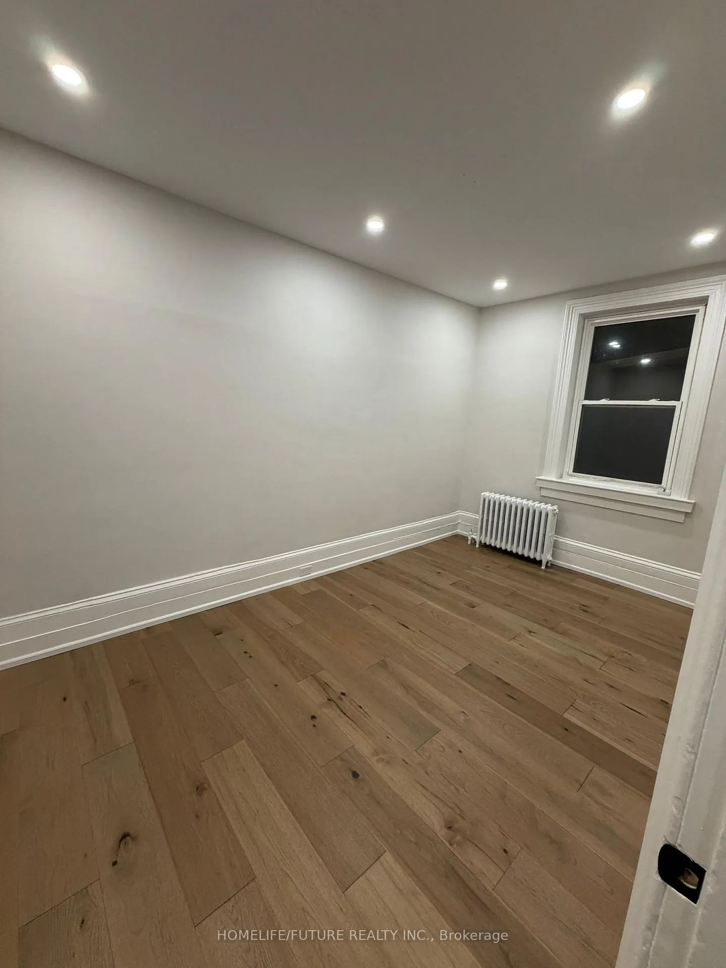 Photo 3 of Unit 1, 234 Lakeshore Road E, Oakville, Old Oakville — HOMEH