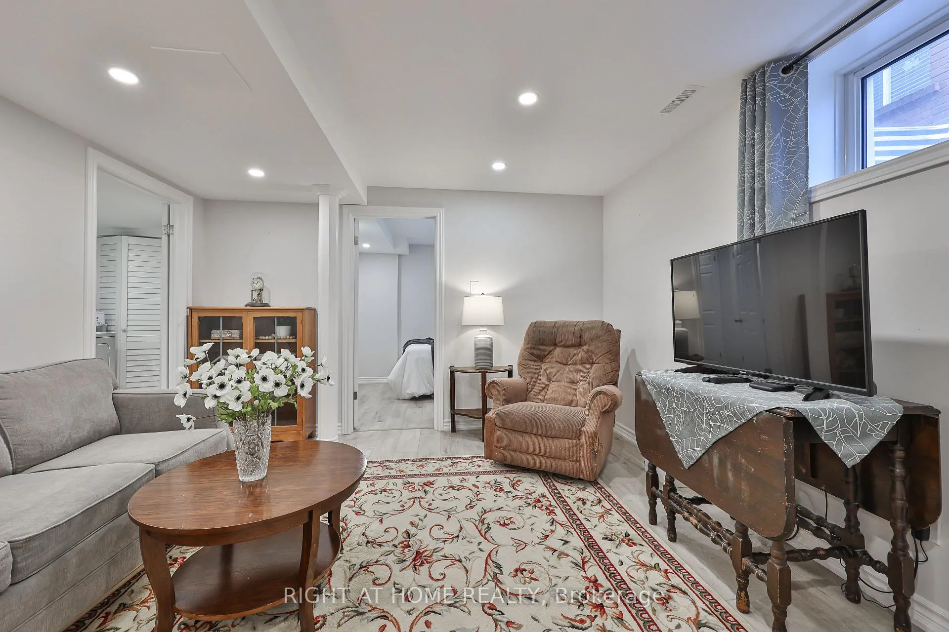 Photo 36 of 89 Vail Meadows Crescent, Clarington, Bowmanville — HOMEH
