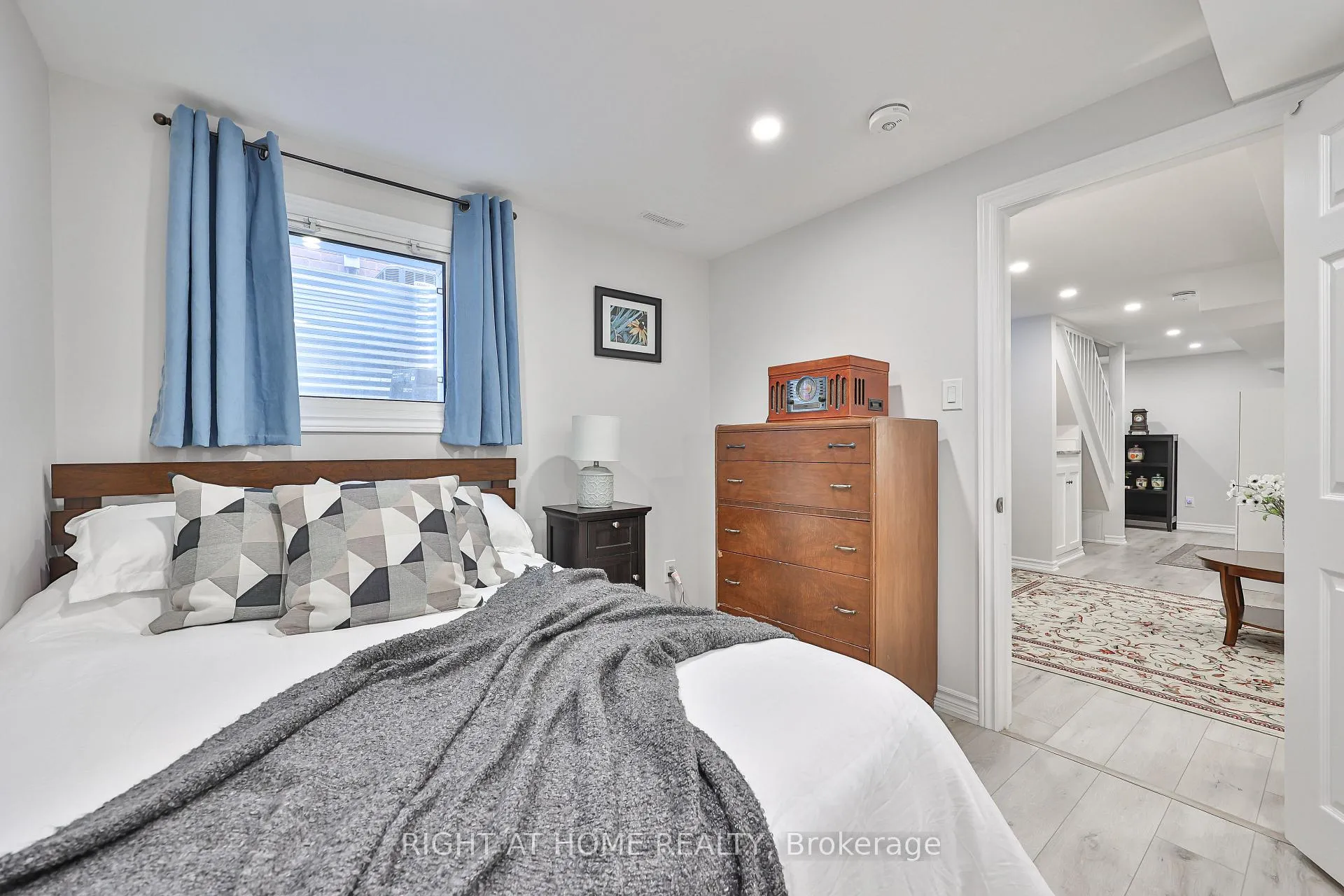 Photo 40 of 89 Vail Meadows Crescent, Clarington, Bowmanville — HOMEH