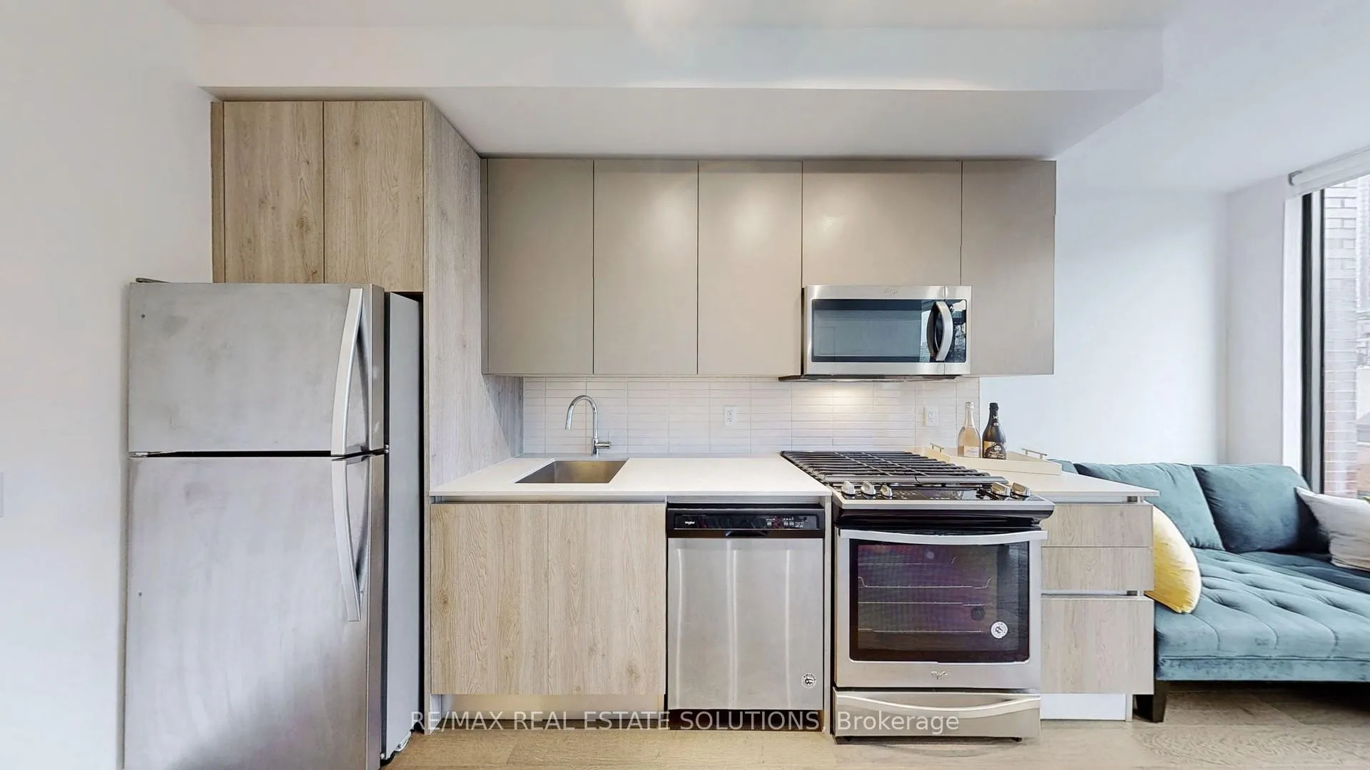 Photo 2 of Unit 708, 2A Church Street, Toronto, Waterfront Communities — HOMEH