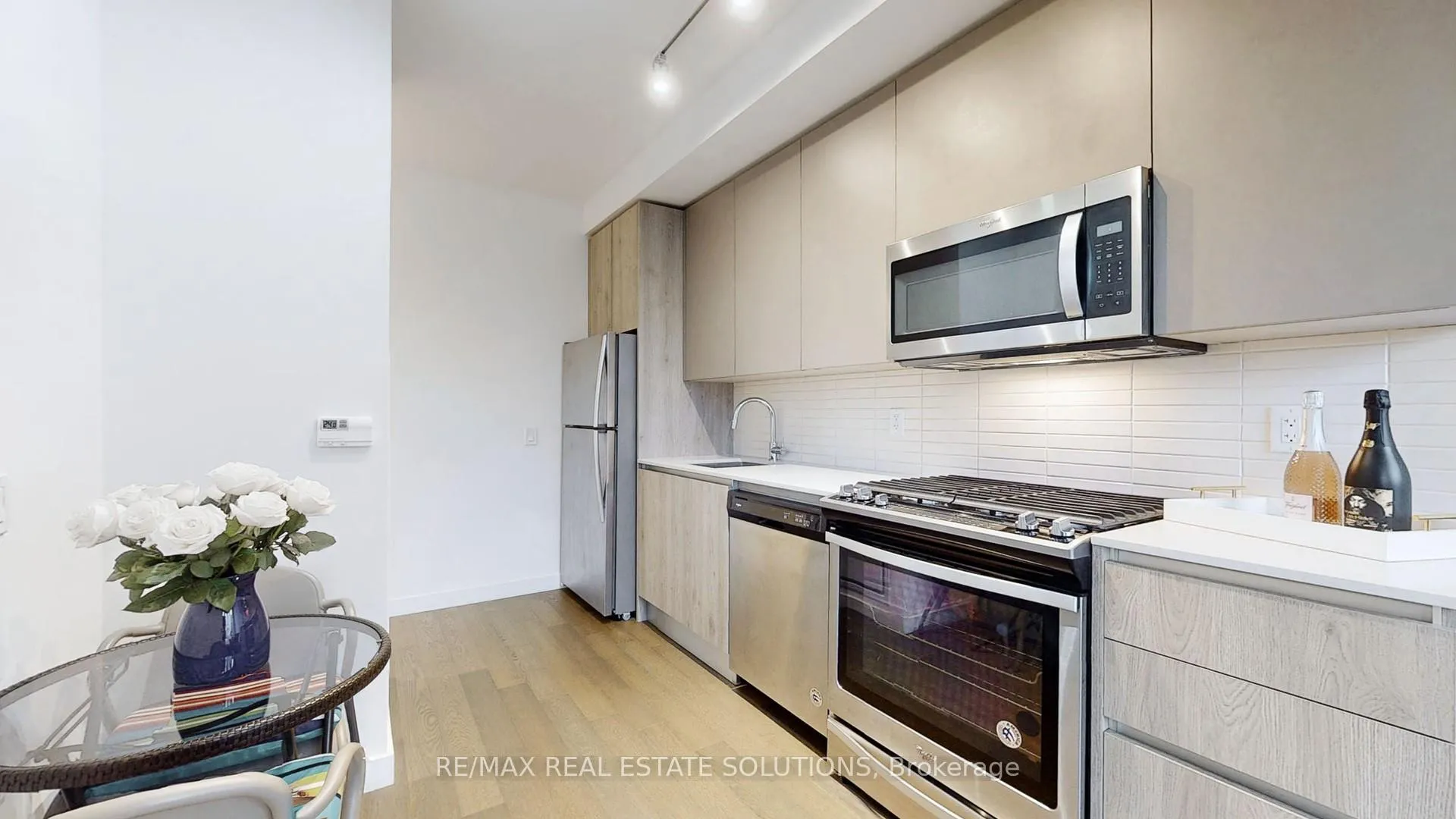 Photo 6 of Unit 708, 2A Church Street, Toronto, Waterfront Communities — HOMEH