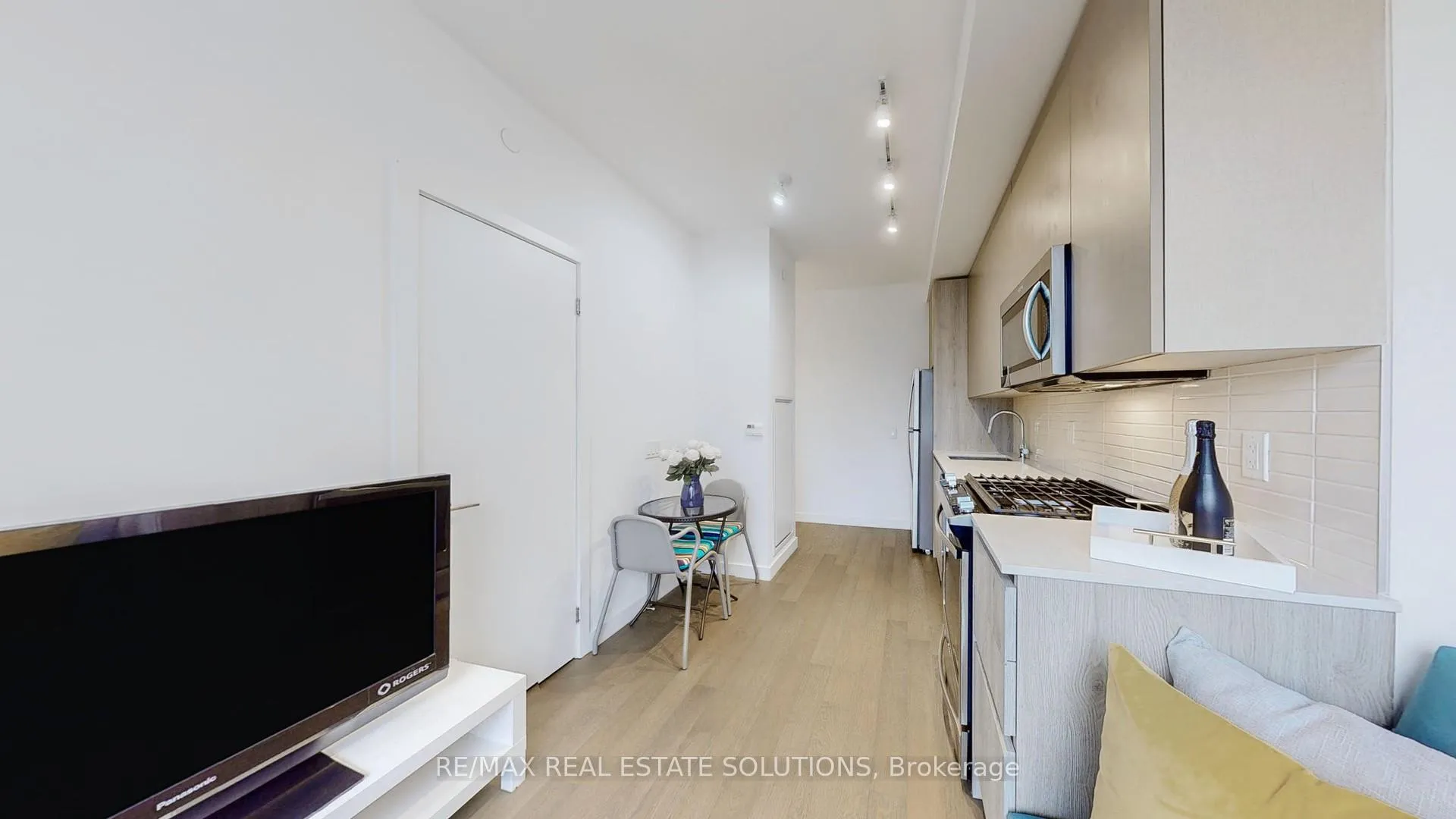 Photo 8 of Unit 708, 2A Church Street, Toronto, Waterfront Communities — HOMEH