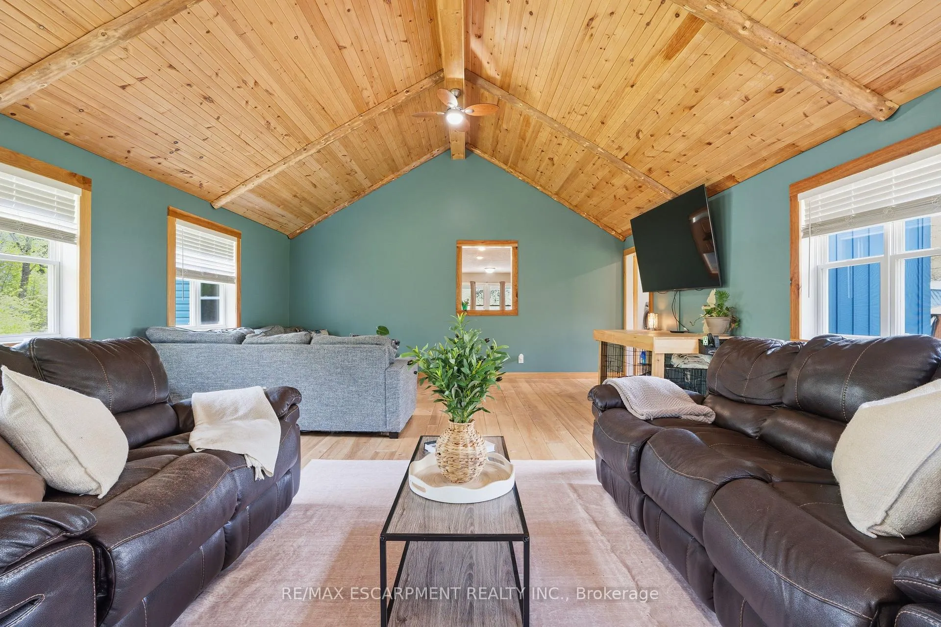 Photo 7 of 809 West Dumphries Road, Brant, Paris — HOMEH