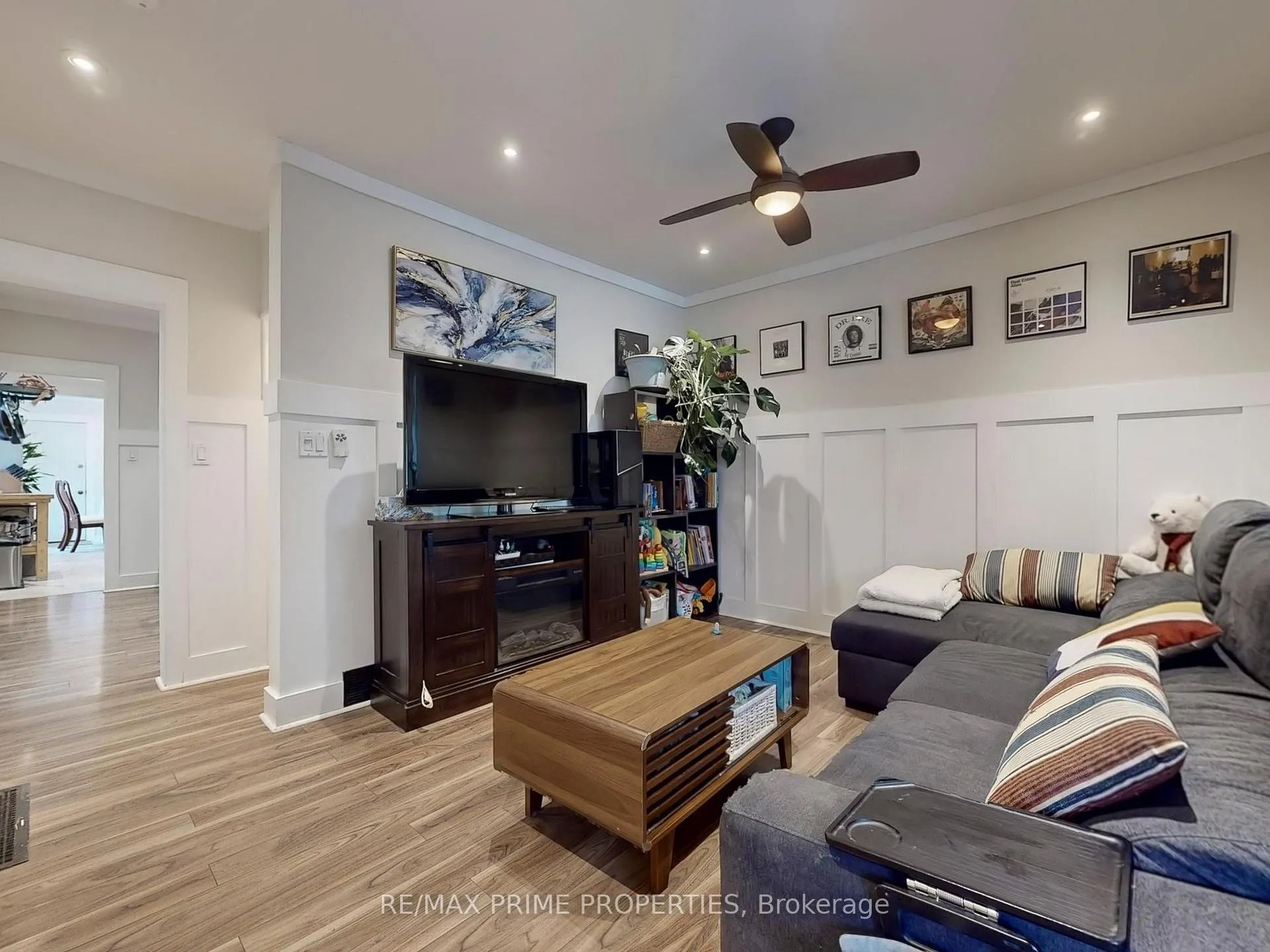 Photo 5 of 96 Coleridge Avenue, Toronto, Woodbine-Lumsden — HOMEH
