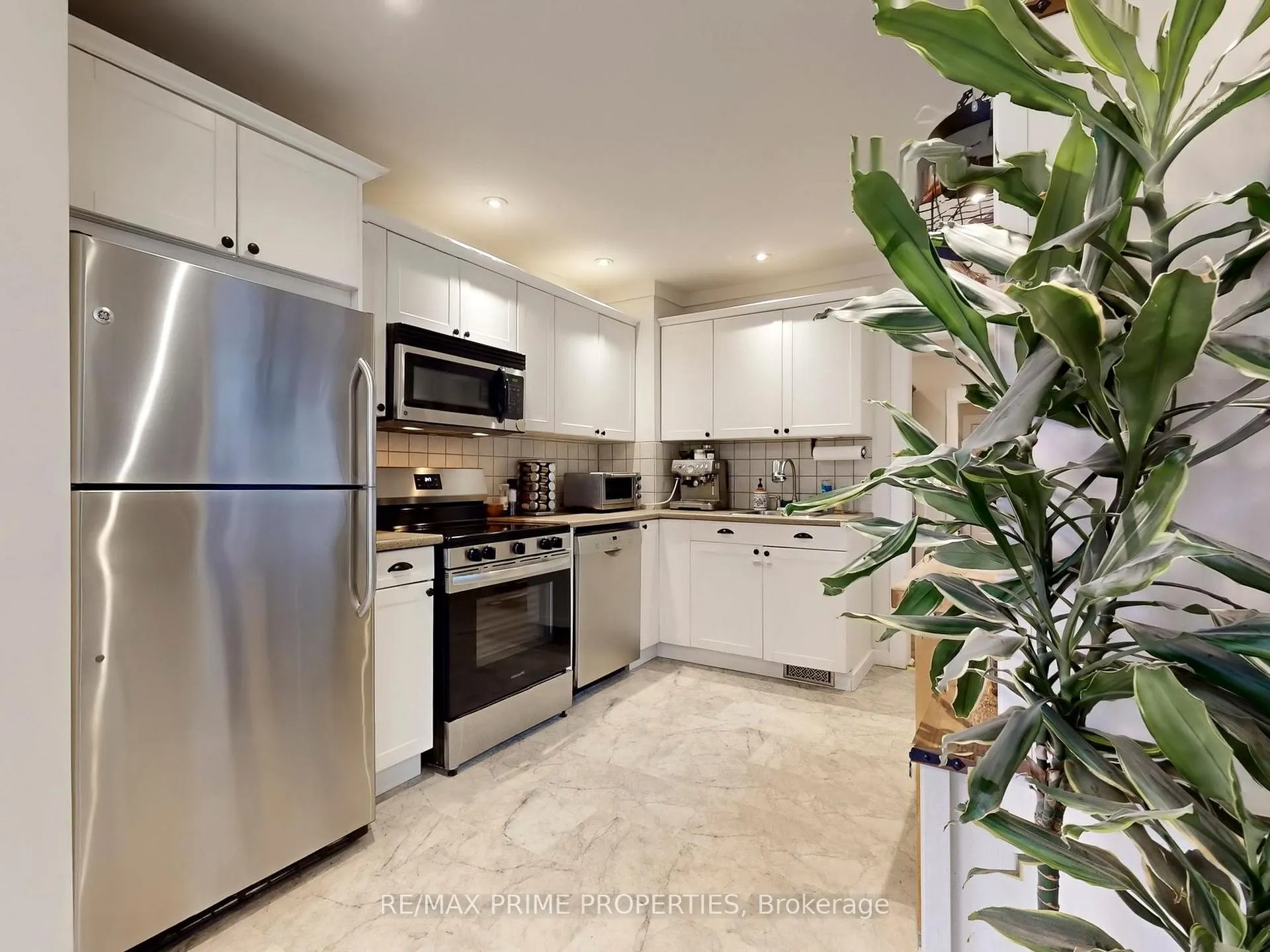Photo 11 of 96 Coleridge Avenue, Toronto, Woodbine-Lumsden — HOMEH