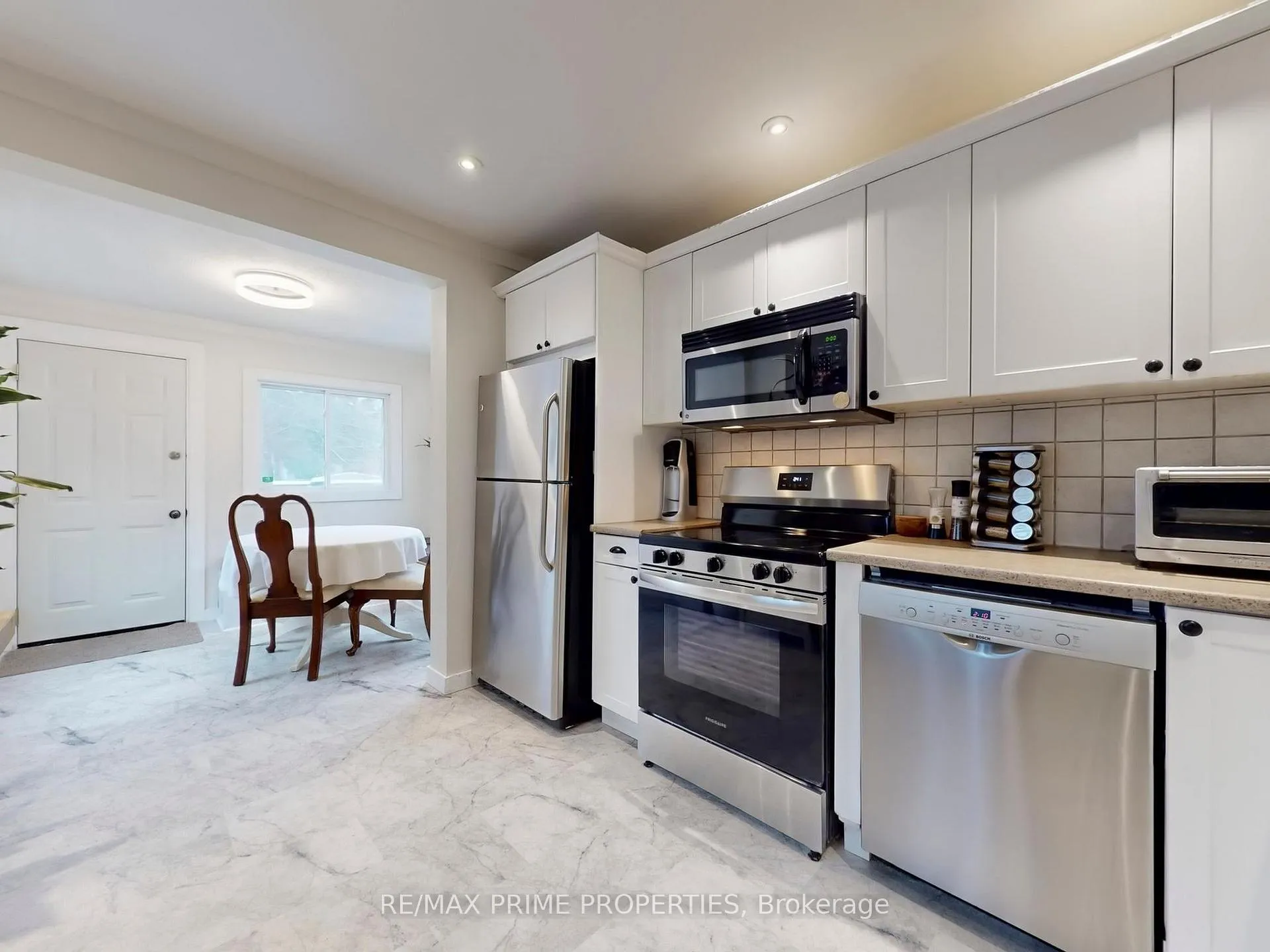 Photo 14 of 96 Coleridge Avenue, Toronto, Woodbine-Lumsden — HOMEH