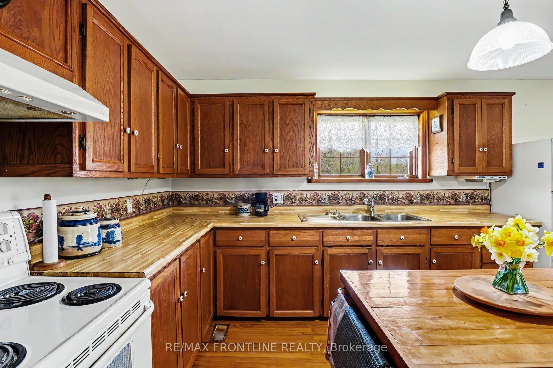 Photo 11 of 1189 Willis-Armstrong Road, Frontenac, Frontenac Centre — HOMEH