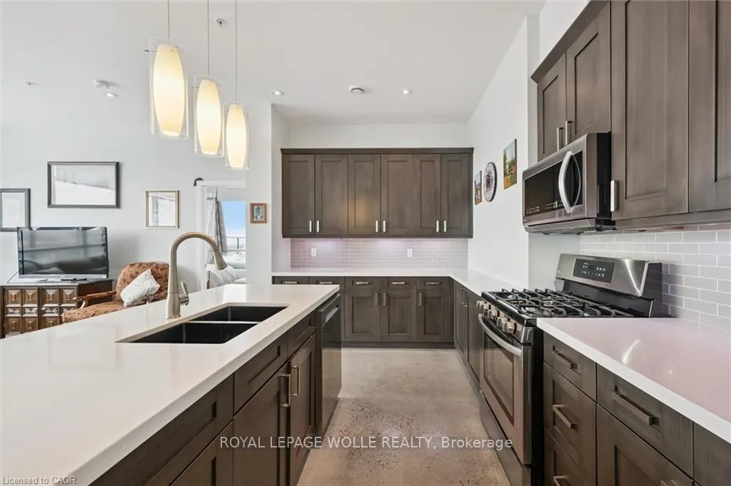 Photo 6 of Unit 1904, 1 Victoria Street S, Kitchener — HOMEH
