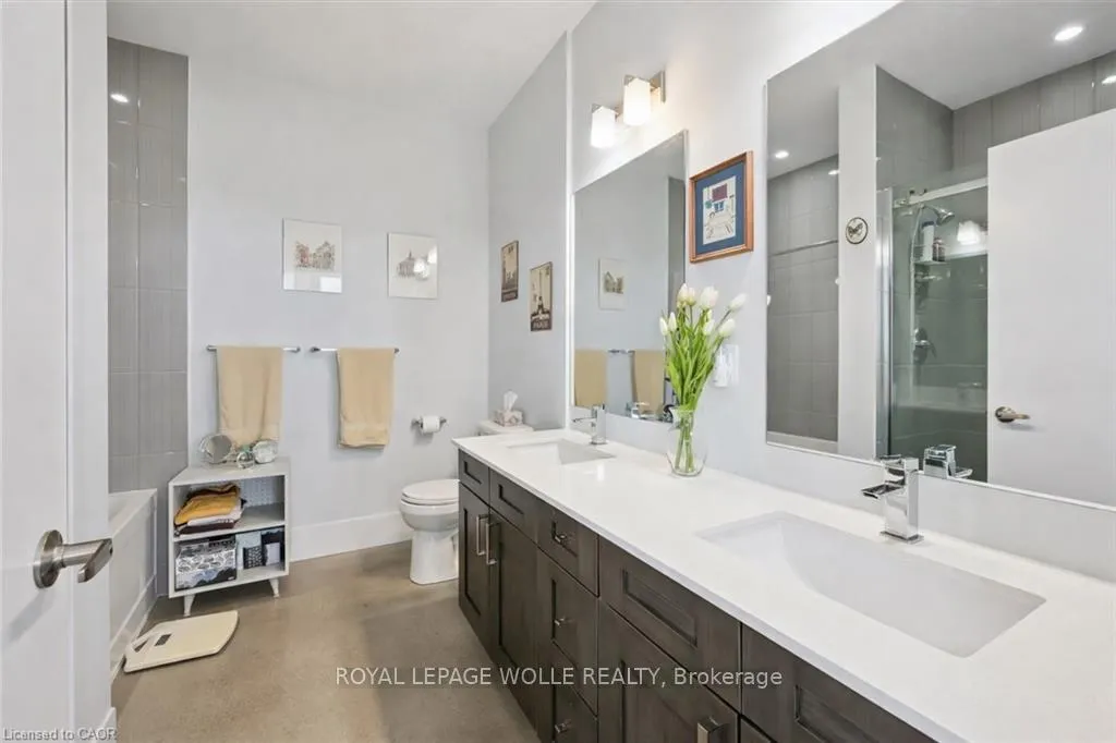Photo 23 of Unit 1904, 1 Victoria Street S, Kitchener — HOMEH