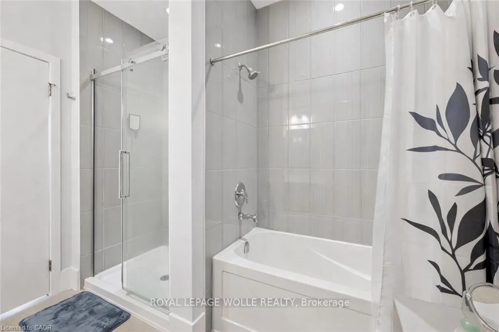 Photo 24 of Unit 1904, 1 Victoria Street S, Kitchener — HOMEH