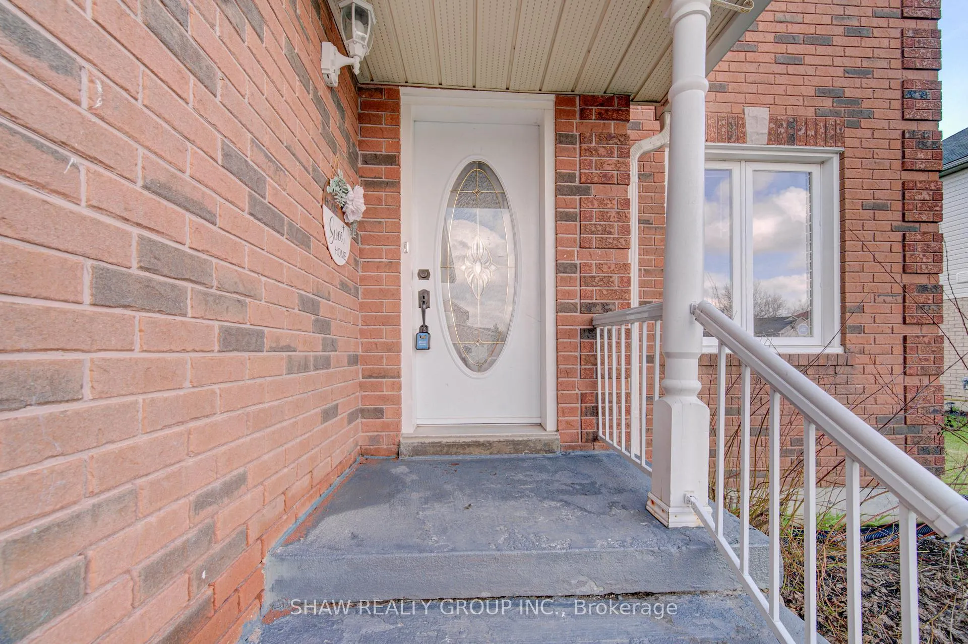 Photo 4 of 334 Christopher Drive, Cambridge — HOMEH