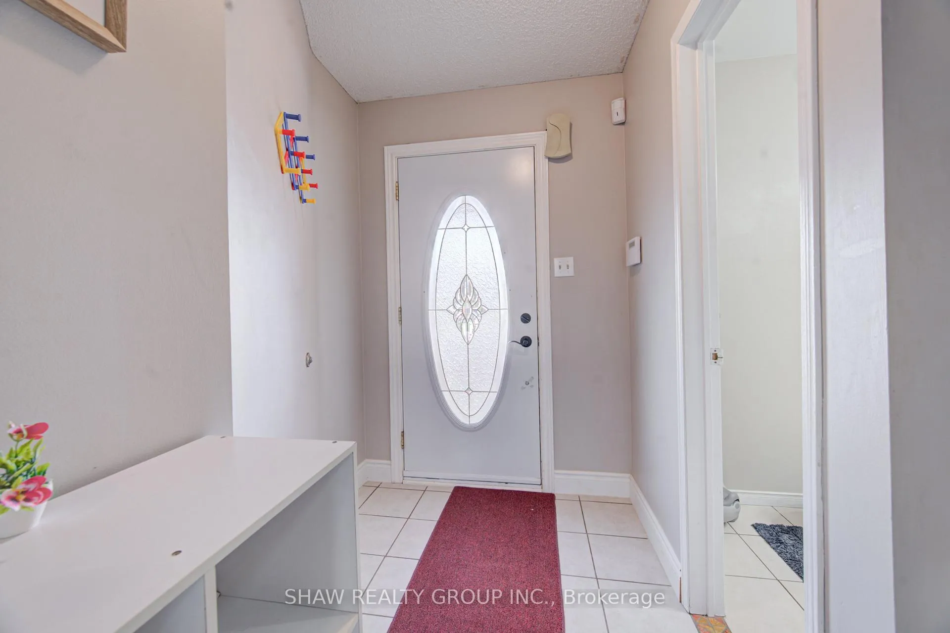 Photo 5 of 334 Christopher Drive, Cambridge — HOMEH