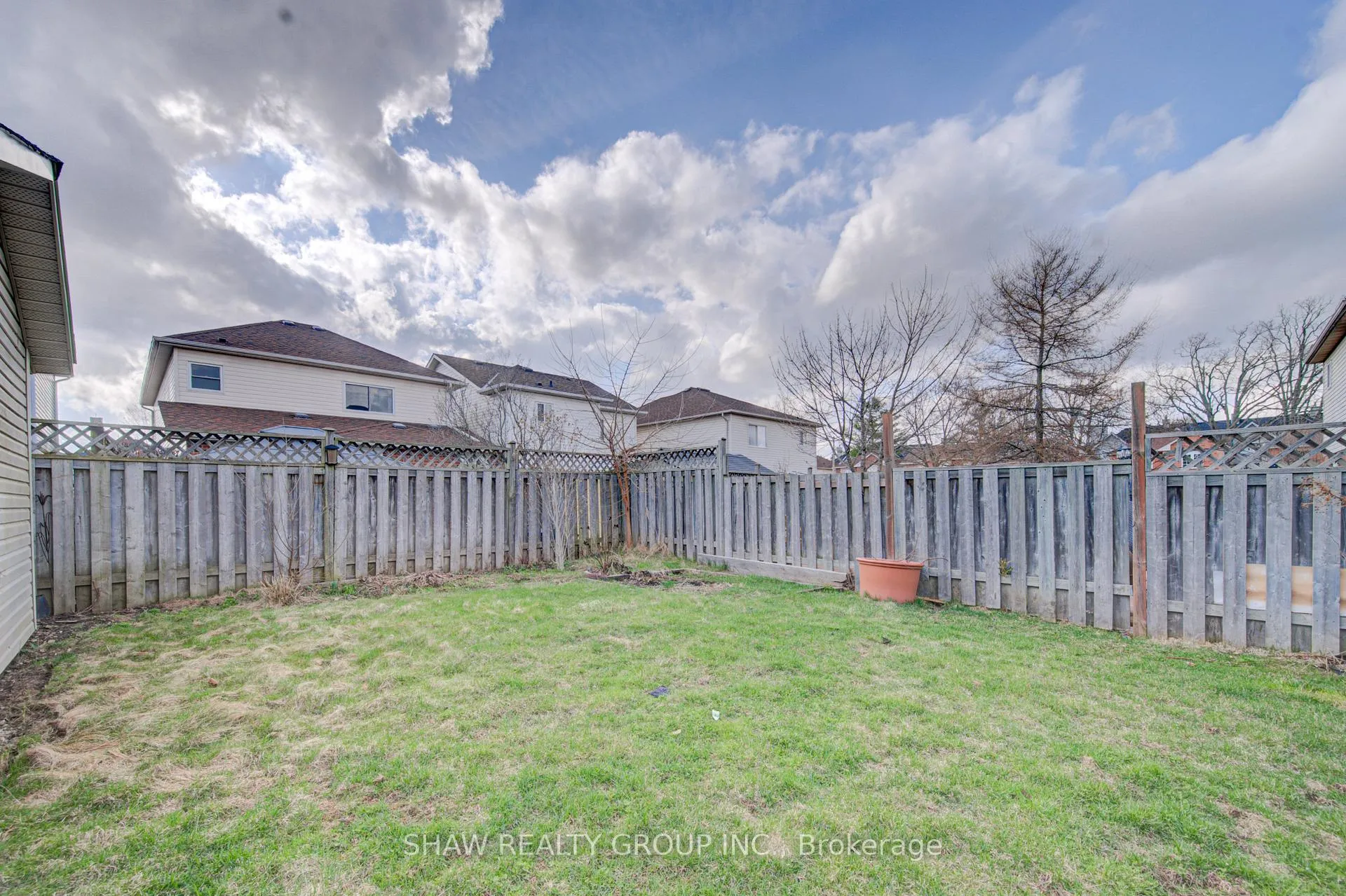 Photo 45 of 334 Christopher Drive, Cambridge — HOMEH