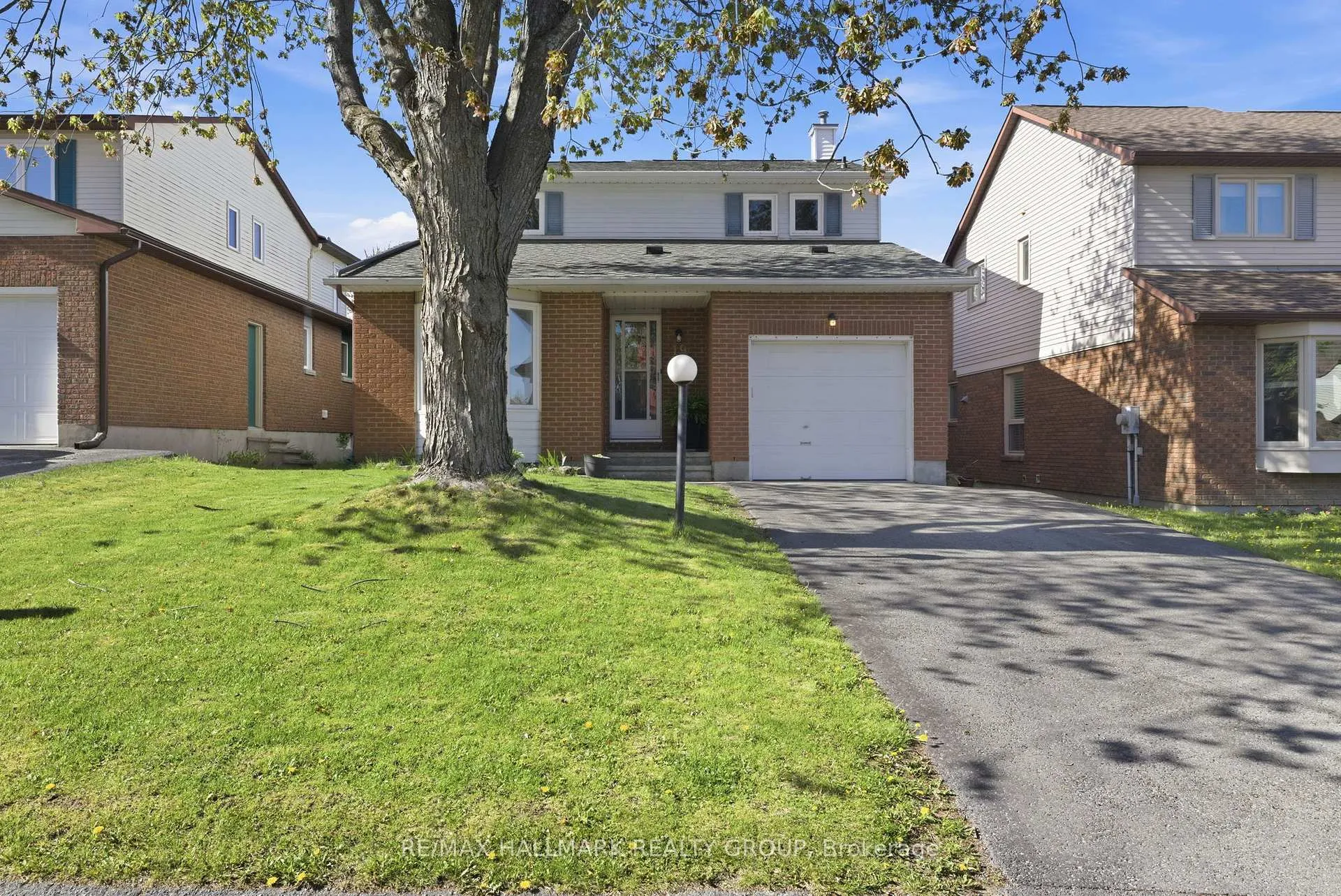 Photo 1 of 19 Bernier Terrace, Ottawa, Kanata - Katimavik — HOMEH