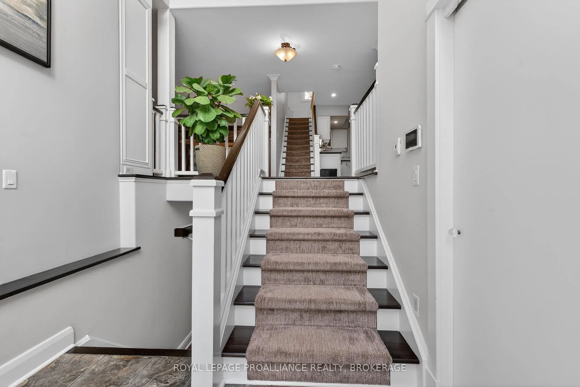 Photo 8 of 9 Grenville Crescent, Kingston, West of Sir John A. Blvd — HOMEH