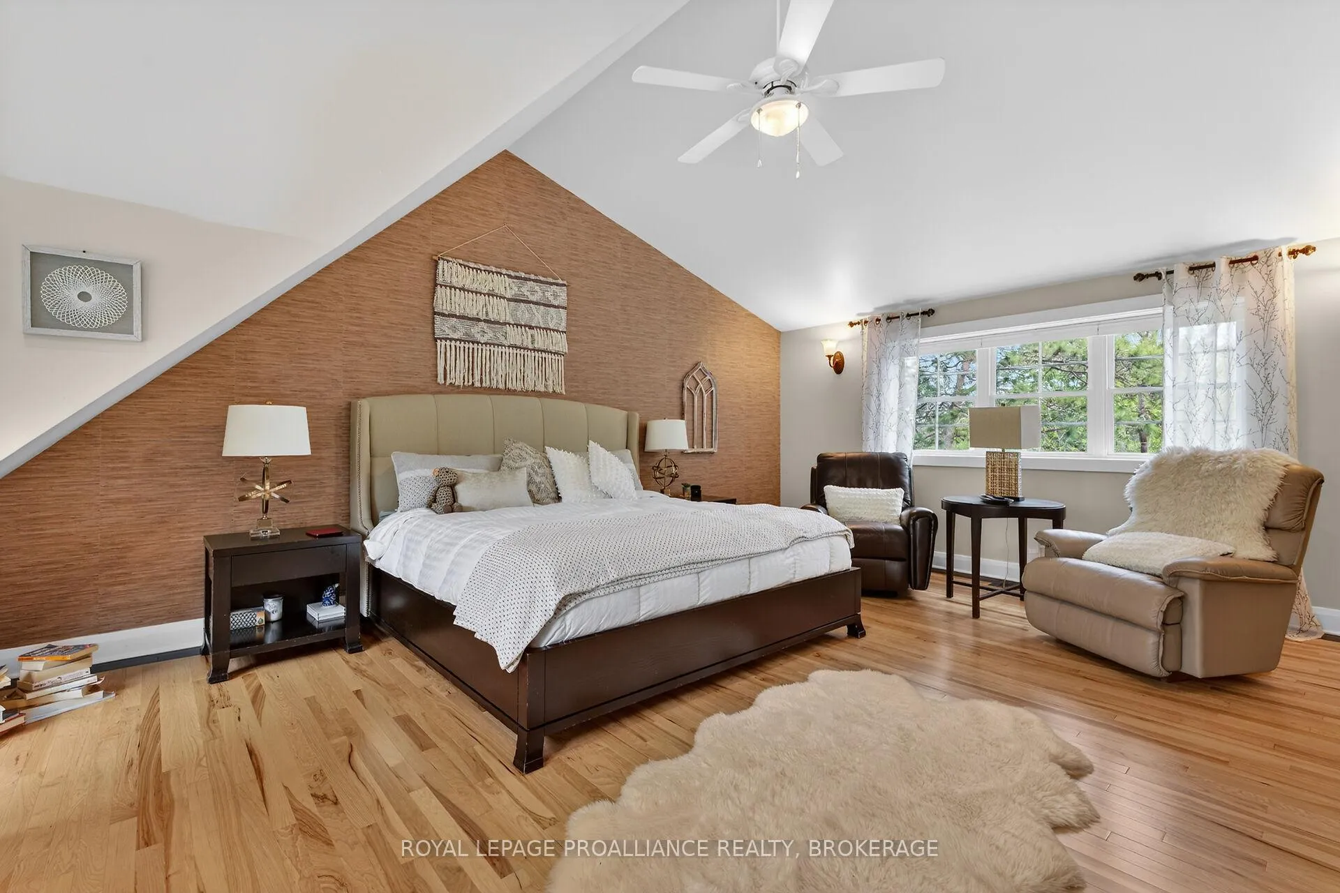 Photo 31 of 9 Grenville Crescent, Kingston, West of Sir John A. Blvd — HOMEH