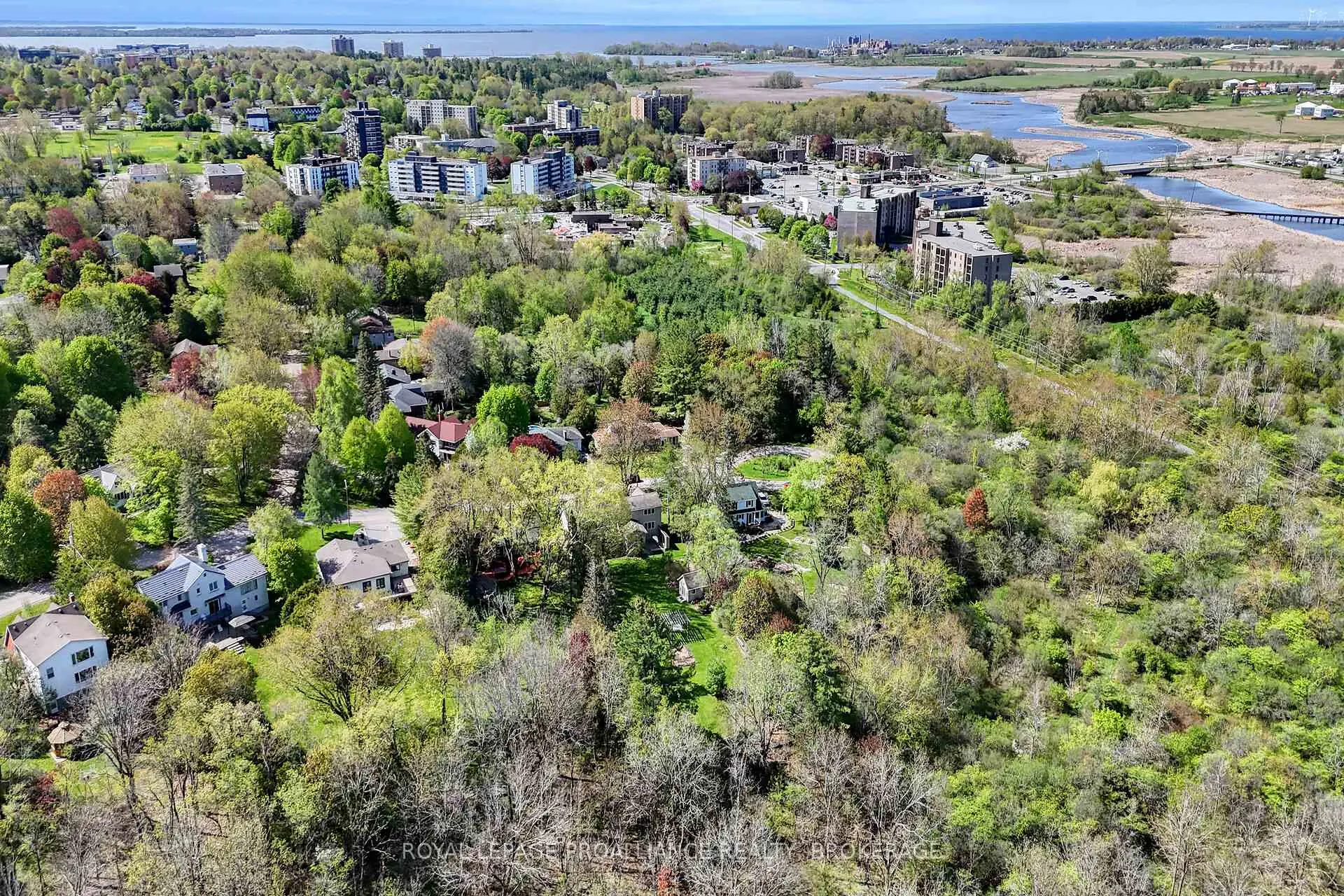 Photo 47 of 9 Grenville Crescent, Kingston, West of Sir John A. Blvd — HOMEH