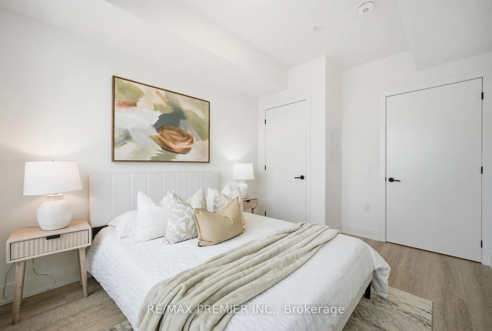 Photo 13 of Unit 435, 2075 King Road, King, King City — HOMEH