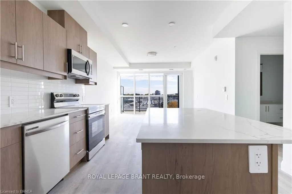 Photo 5 of Unit 403, 1333 Weber Street E, Kitchener — HOMEH