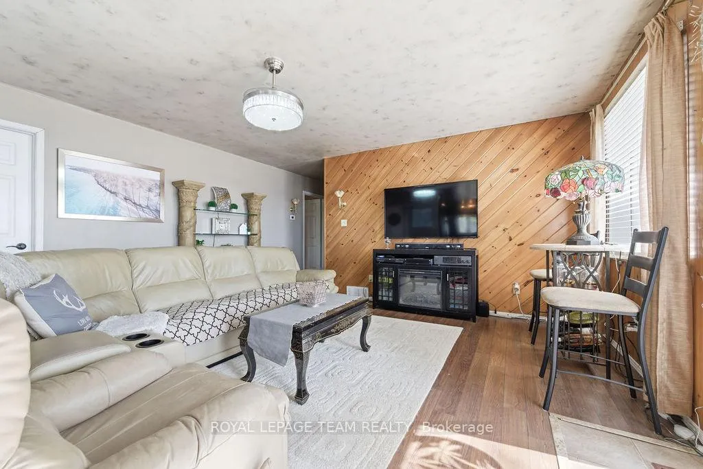 Photo 11 of 437 Island View Drive, North Algona Wilberforce, North Algona/Wilberforce Twp — HOMEH