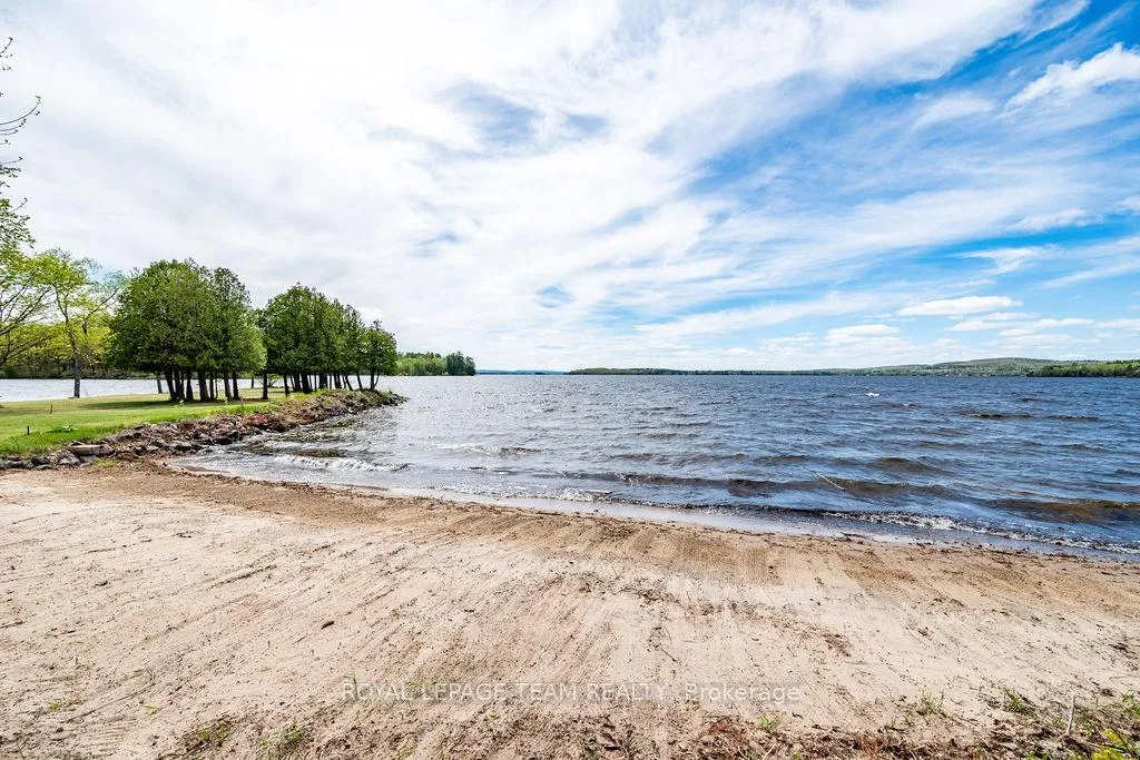 Photo 41 of 437 Island View Drive, North Algona Wilberforce, North Algona/Wilberforce Twp — HOMEH