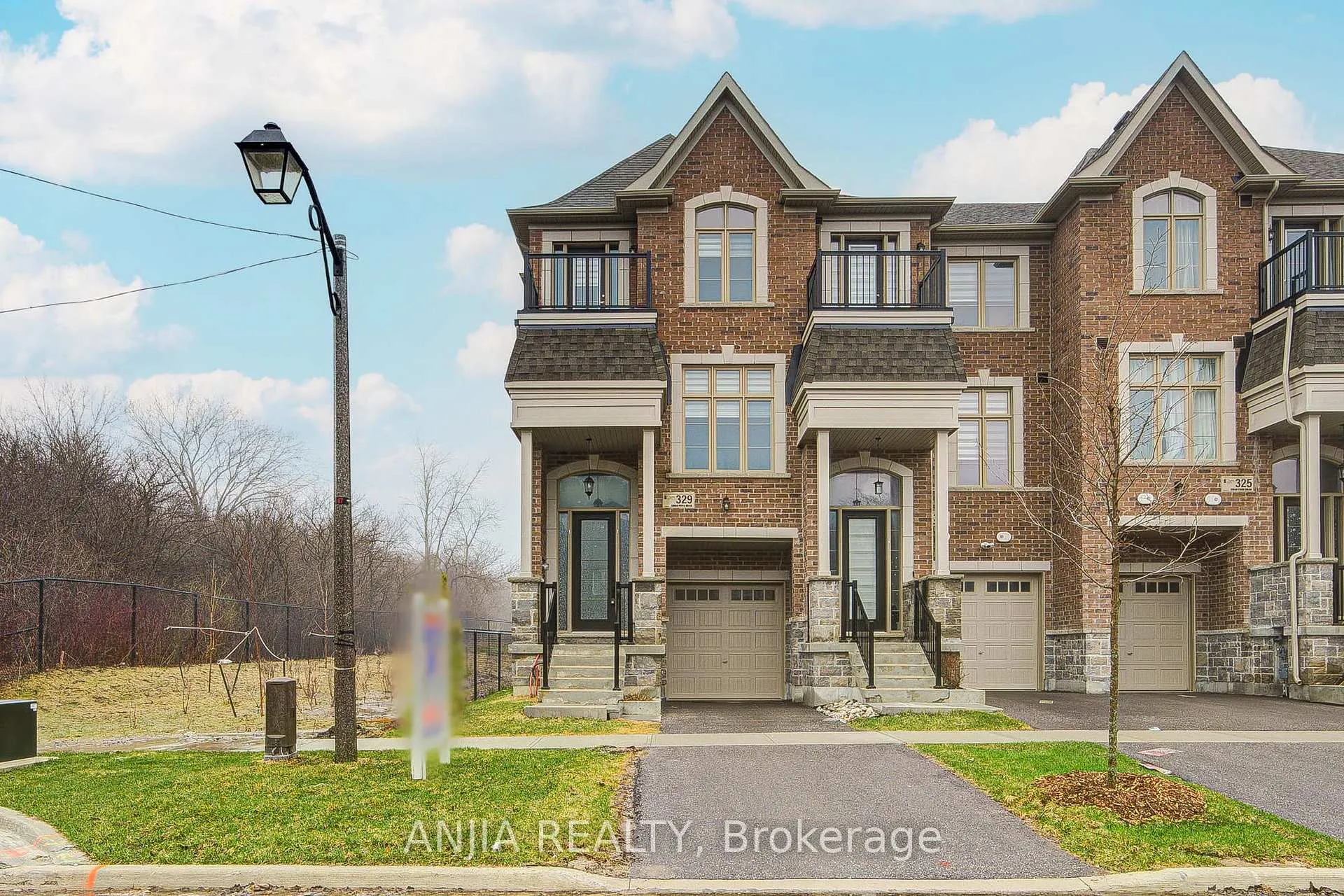 Photo 1 of 329 Swan Park Road, Markham, Greensborough — HOMEH