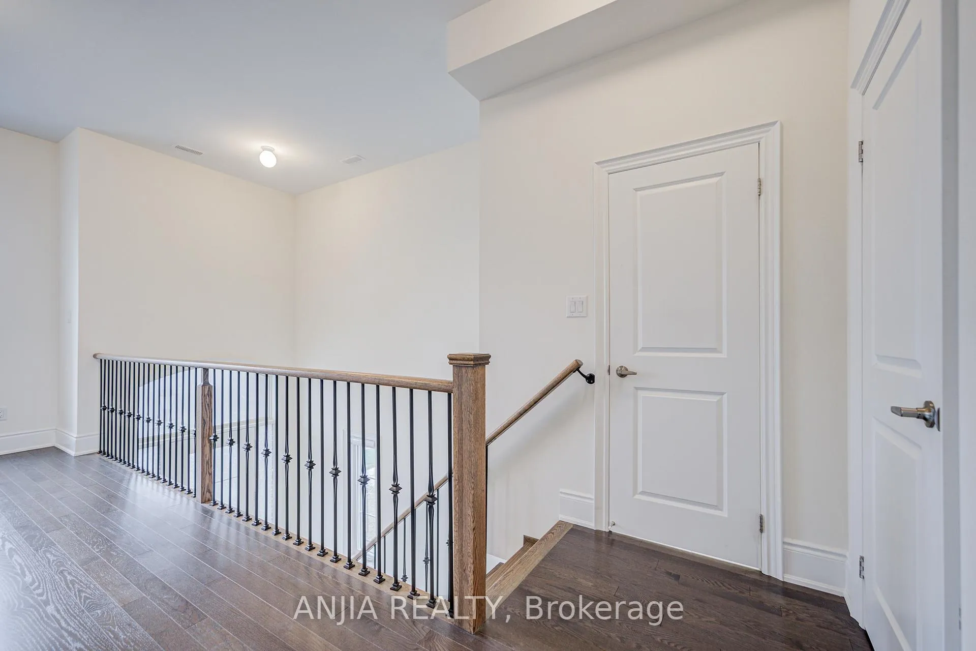 Photo 9 of 329 Swan Park Road, Markham, Greensborough — HOMEH