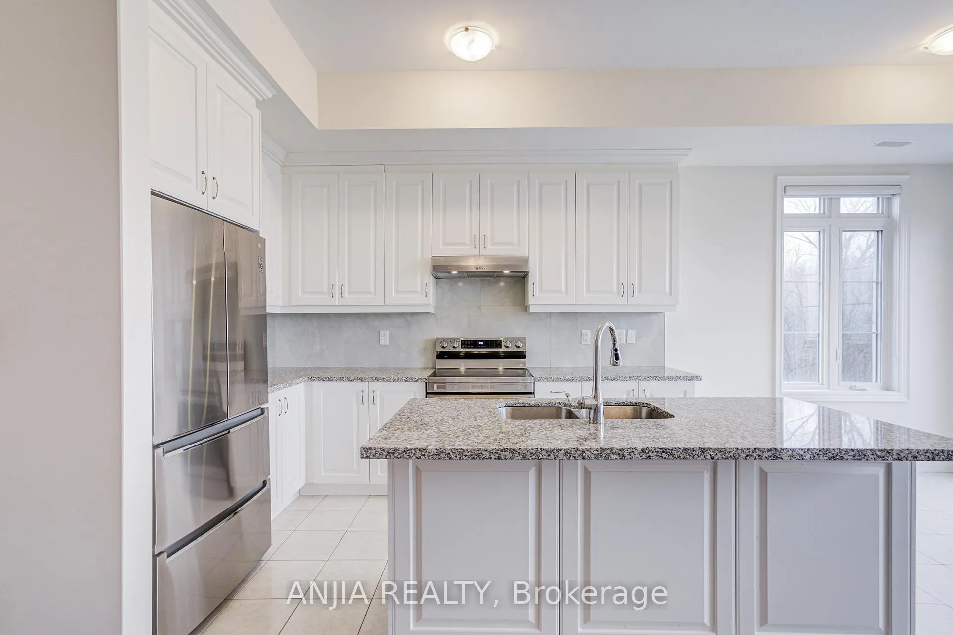 Photo 14 of 329 Swan Park Road, Markham, Greensborough — HOMEH