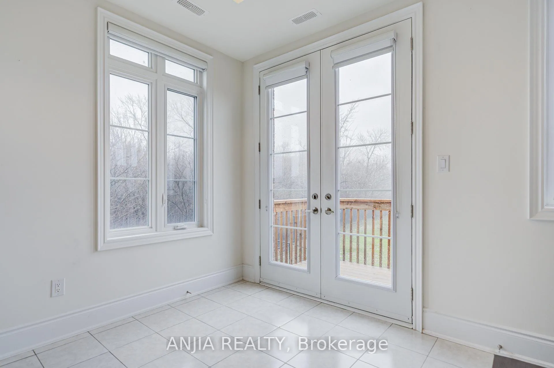 Photo 17 of 329 Swan Park Road, Markham, Greensborough — HOMEH