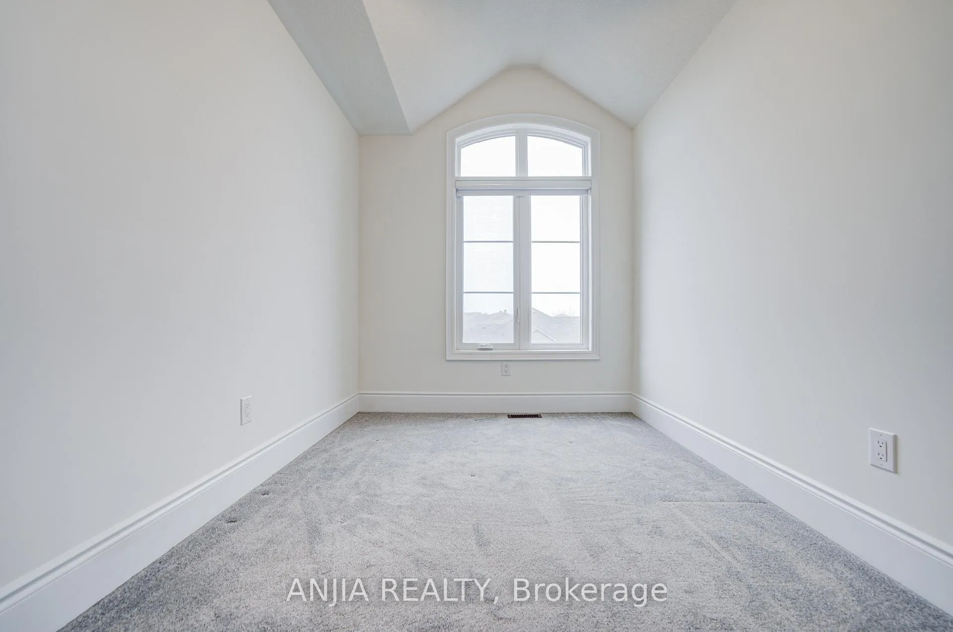 Photo 30 of 329 Swan Park Road, Markham, Greensborough — HOMEH