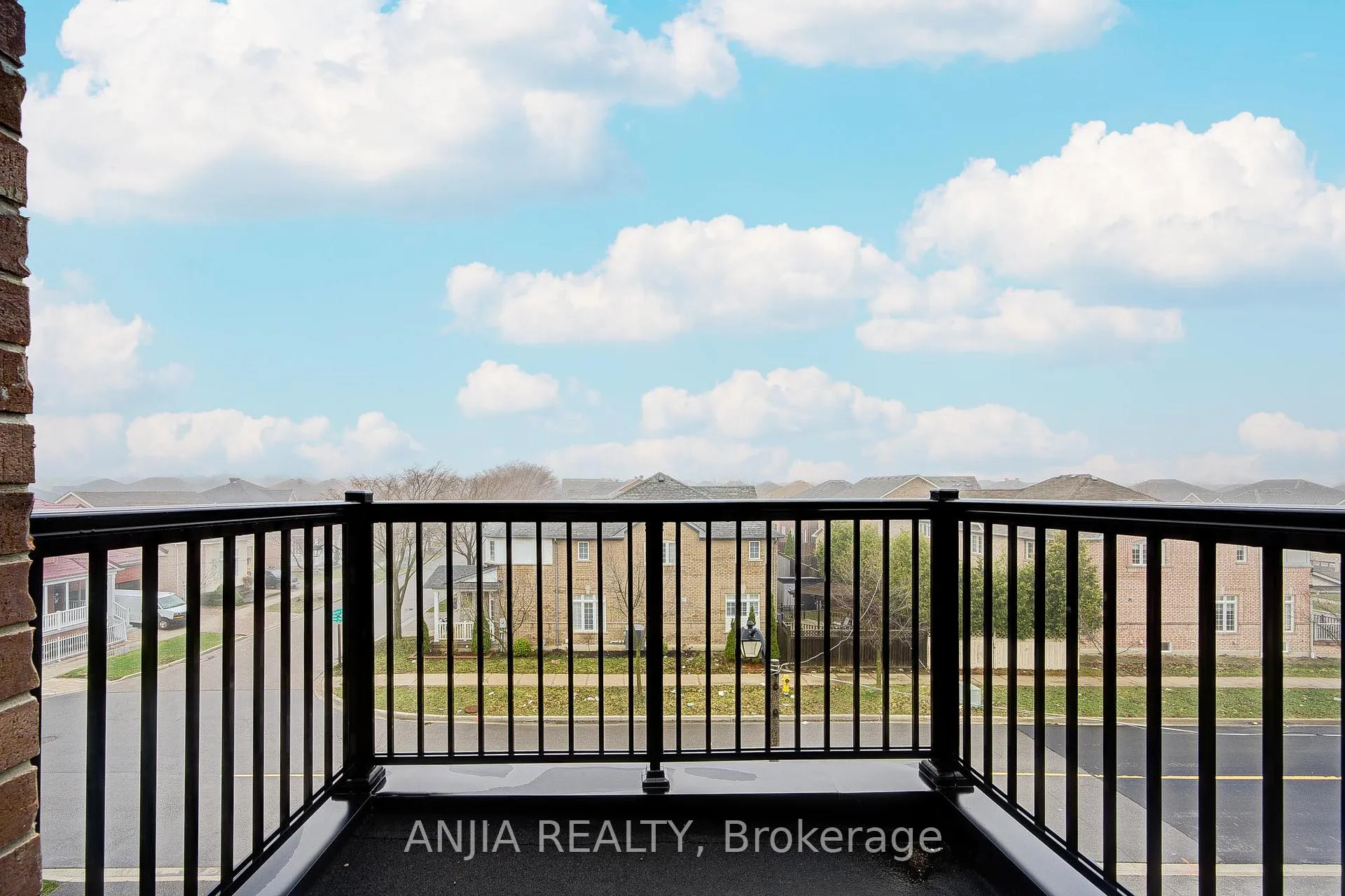 Photo 32 of 329 Swan Park Road, Markham, Greensborough — HOMEH