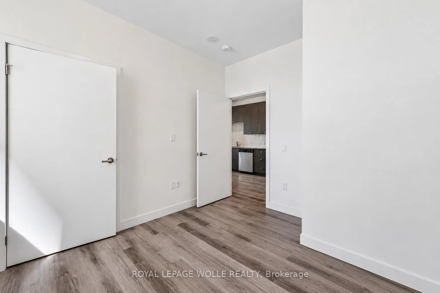 Photo 16 of Unit 902, 100 Garment Street, Kitchener, City Commercial Core — HOMEH