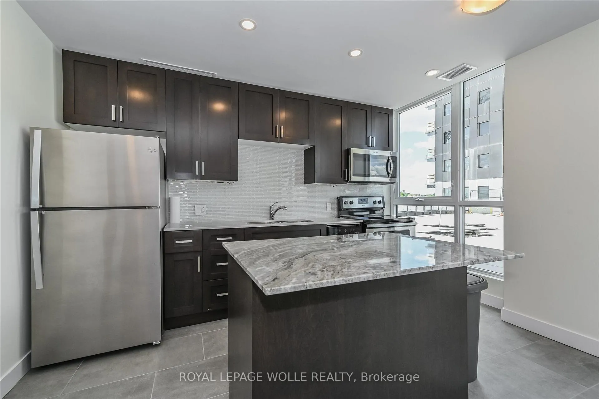 Photo 25 of Unit 902, 100 Garment Street, Kitchener, City Commercial Core — HOMEH
