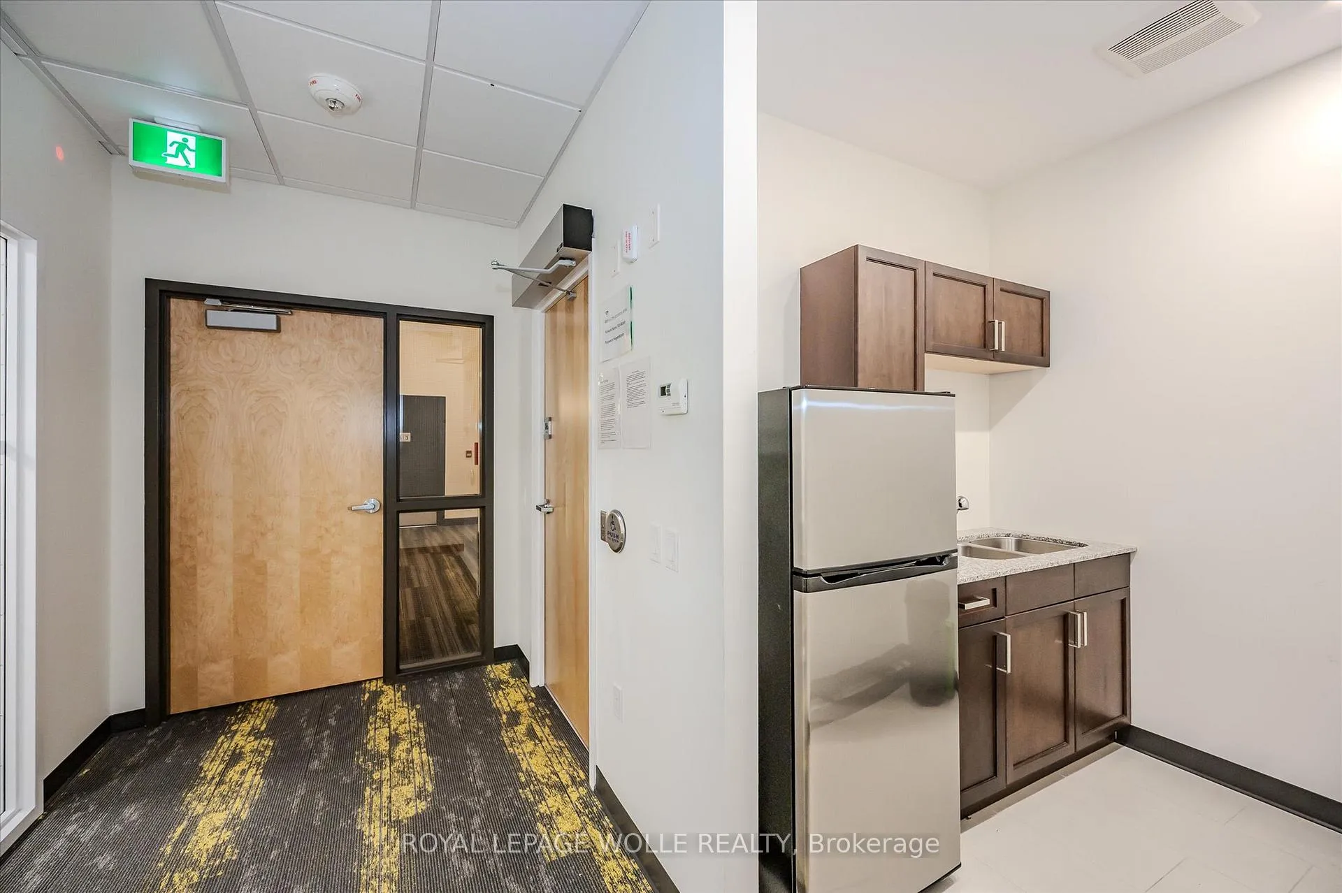 Photo 30 of Unit 902, 100 Garment Street, Kitchener, City Commercial Core — HOMEH