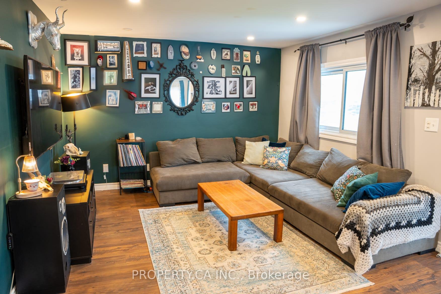 Photo 8 of 323 Pasadena Drive, Georgina, Keswick South — HOMEH