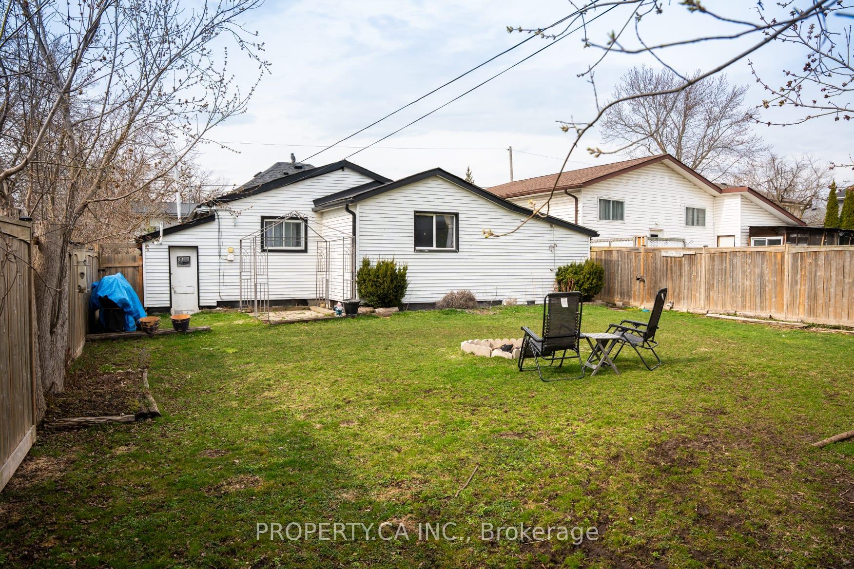 Photo 15 of 323 Pasadena Drive, Georgina, Keswick South — HOMEH