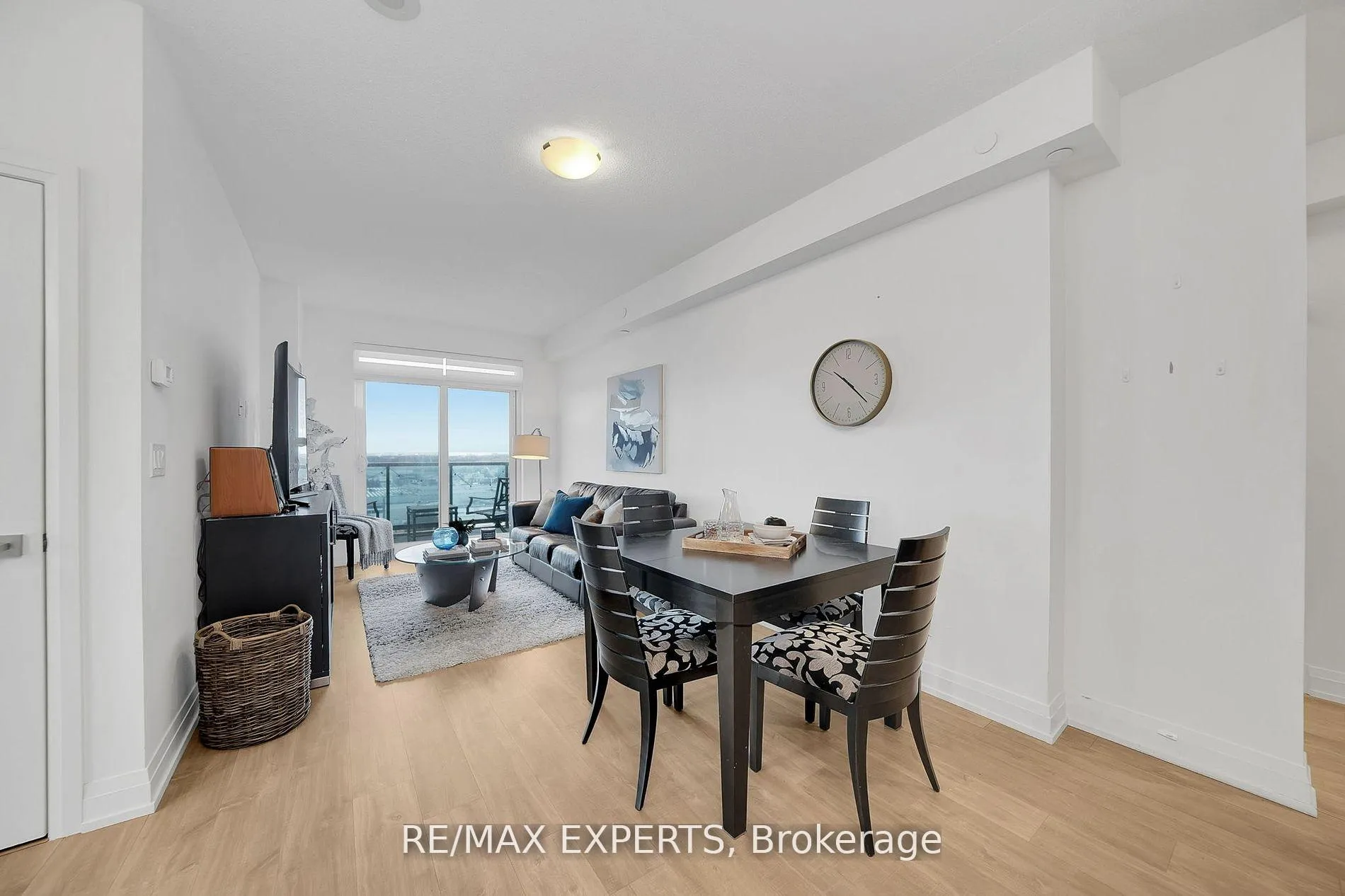 Photo 4 of Unit 911, 3600 Highway 7, Vaughan, Vaughan Corporate Centre — HOMEH