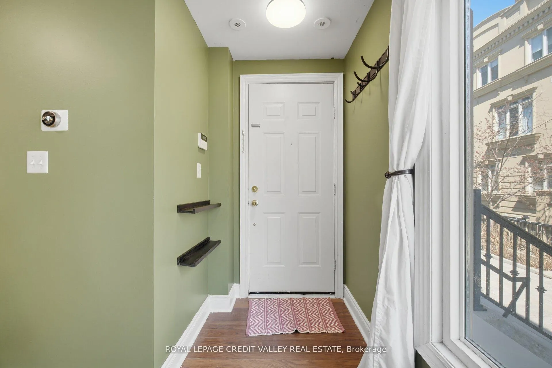 Photo 4 of Unit TH21, 88 Carr Street, Toronto, Kensington-Chinatown — HOMEH