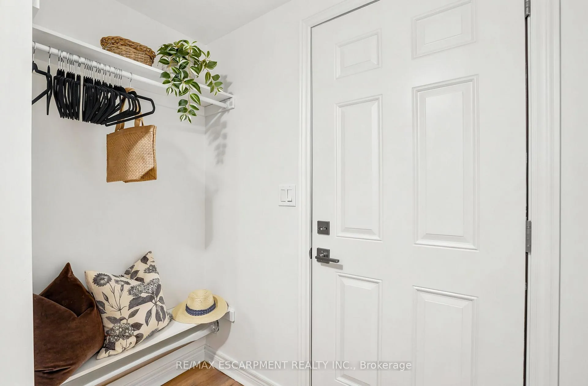 Photo 5 of Unit 2, 65 Mount Albion Road, Hamilton, Red Hill — HOMEH