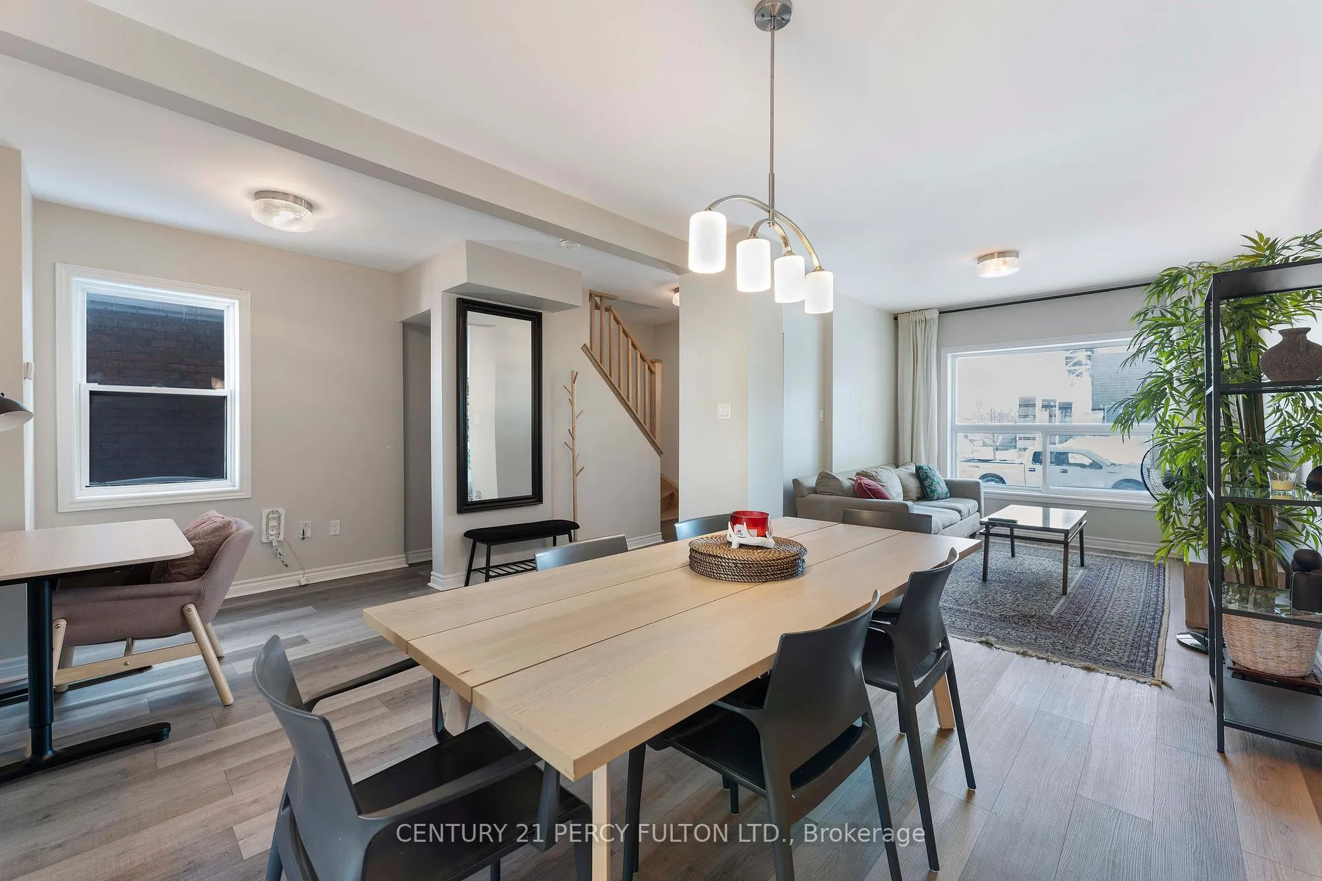 Photo 6 of 111 Melrose Avenue N, Hamilton, Gibson — HOMEH