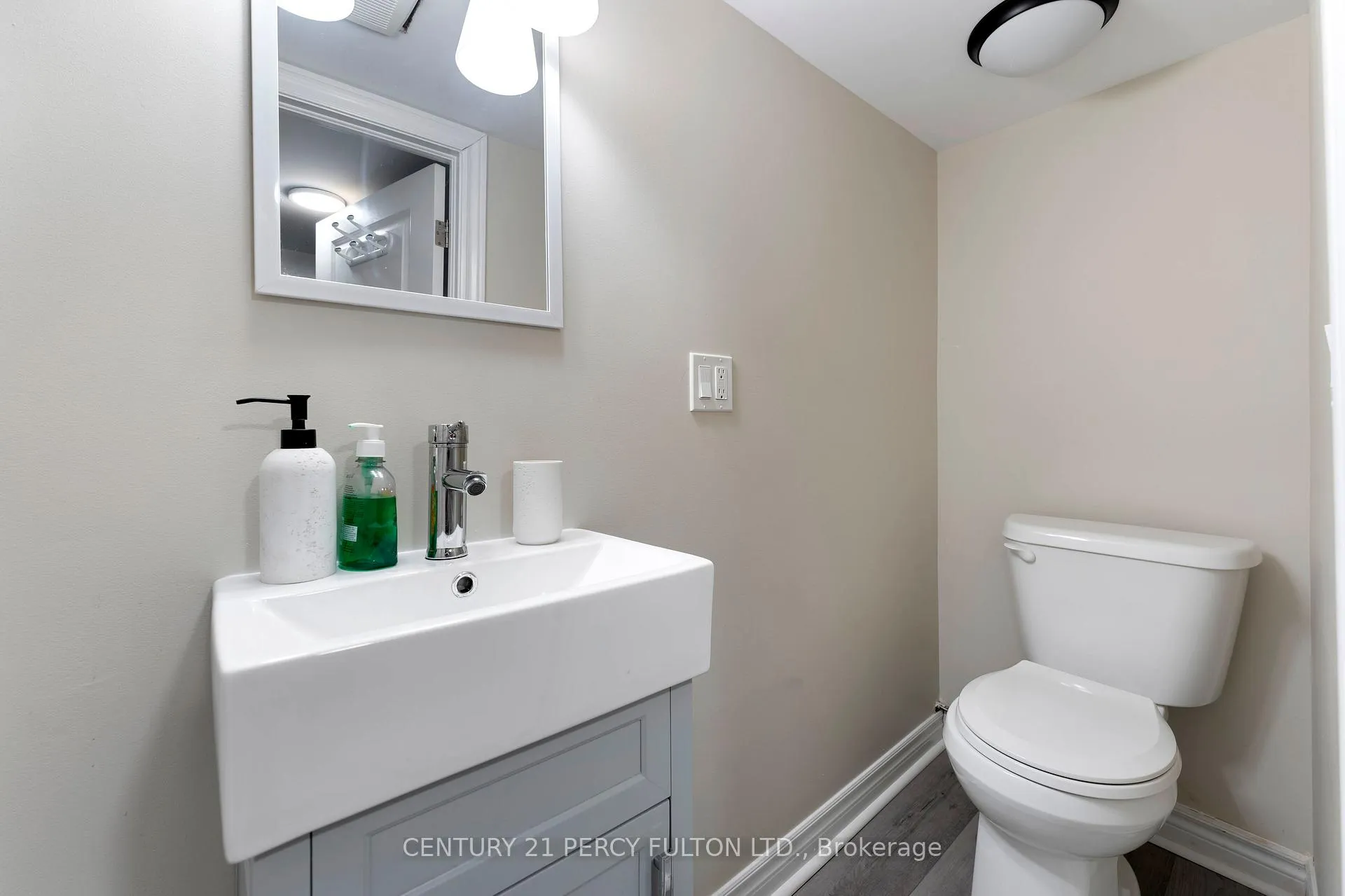Photo 25 of 111 Melrose Avenue N, Hamilton, Gibson — HOMEH
