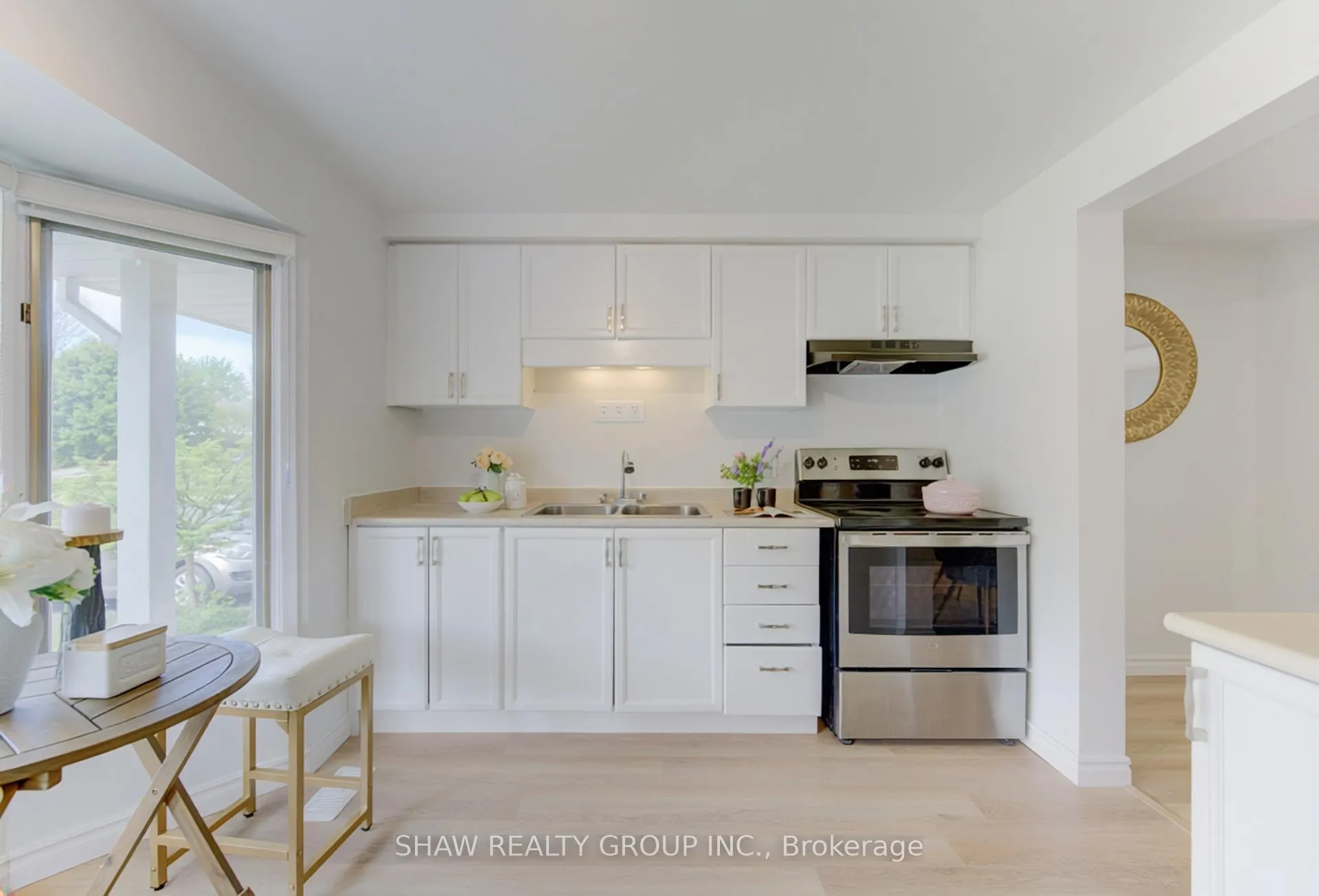 Photo 9 of Unit B, 603 Pinerow Crescent, Waterloo — HOMEH
