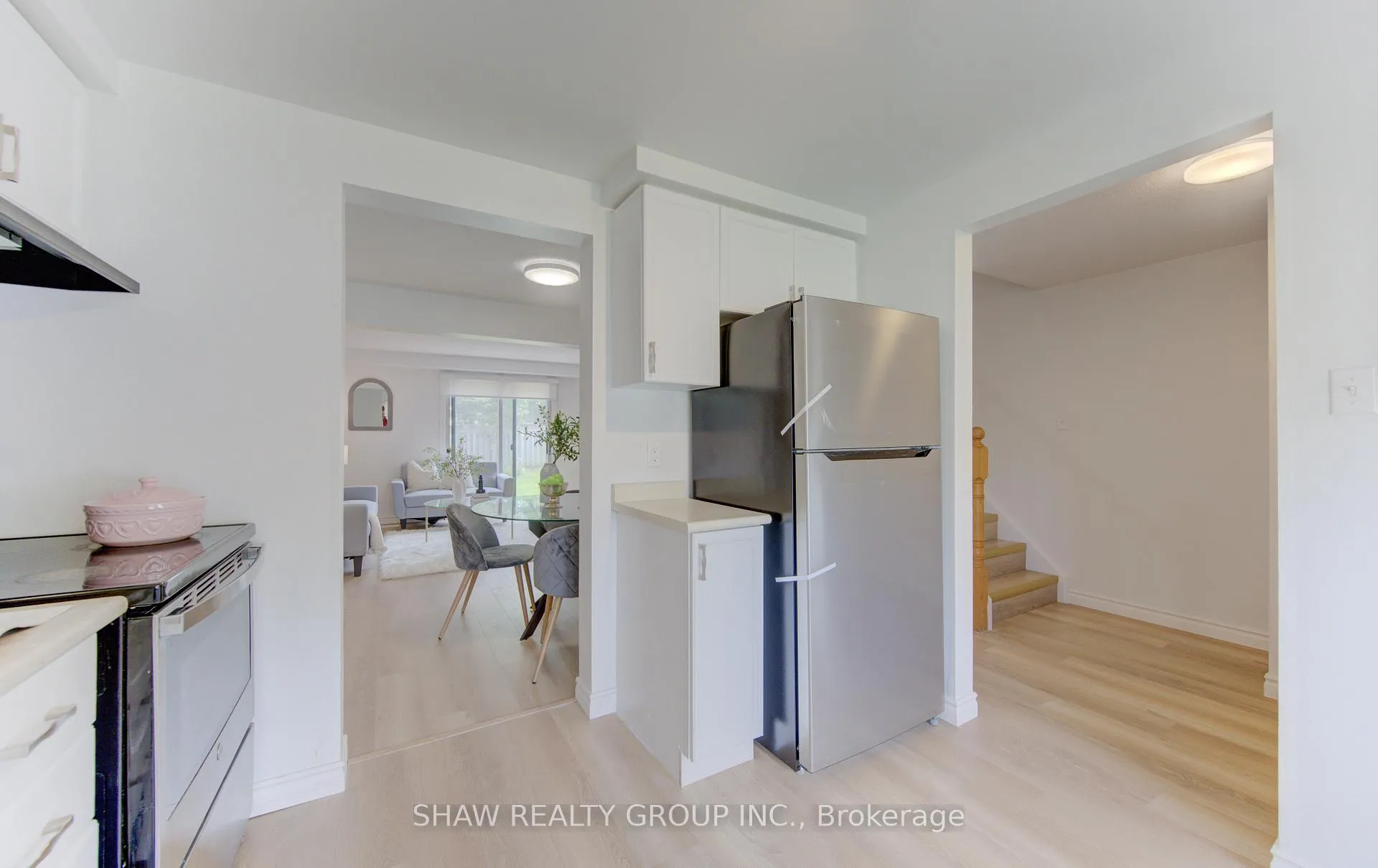 Photo 12 of Unit B, 603 Pinerow Crescent, Waterloo — HOMEH