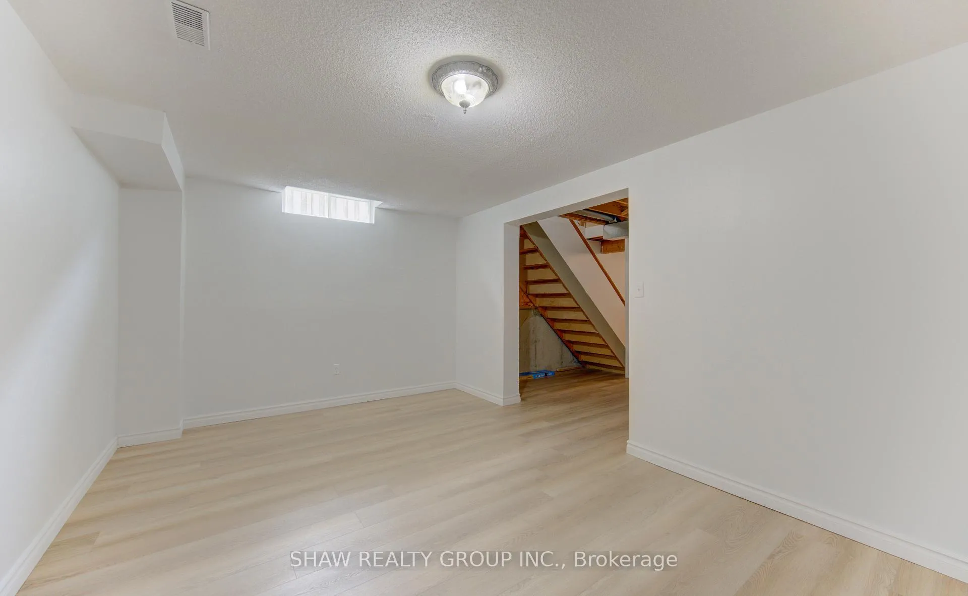 Photo 29 of Unit B, 603 Pinerow Crescent, Waterloo — HOMEH