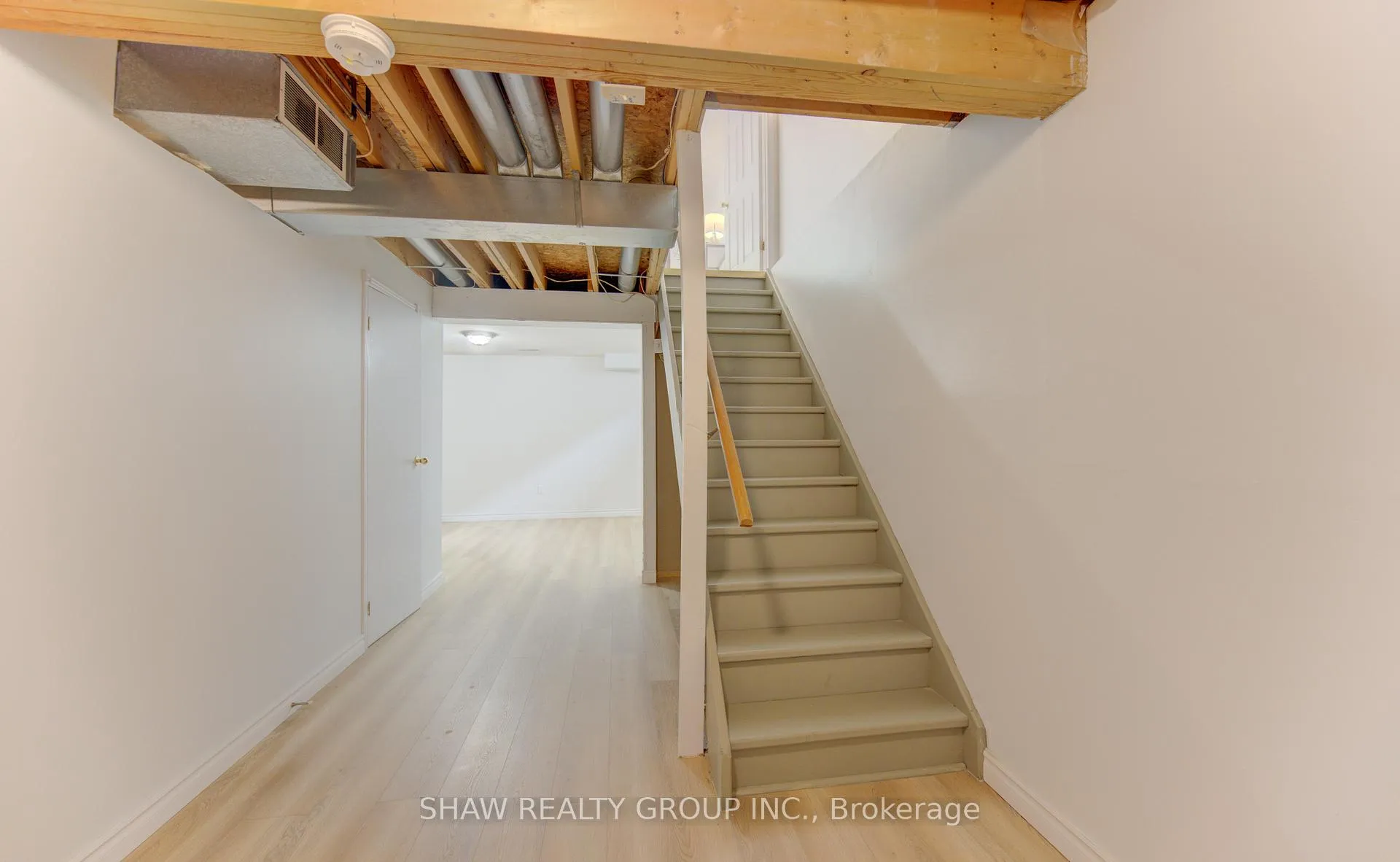 Photo 30 of Unit B, 603 Pinerow Crescent, Waterloo — HOMEH